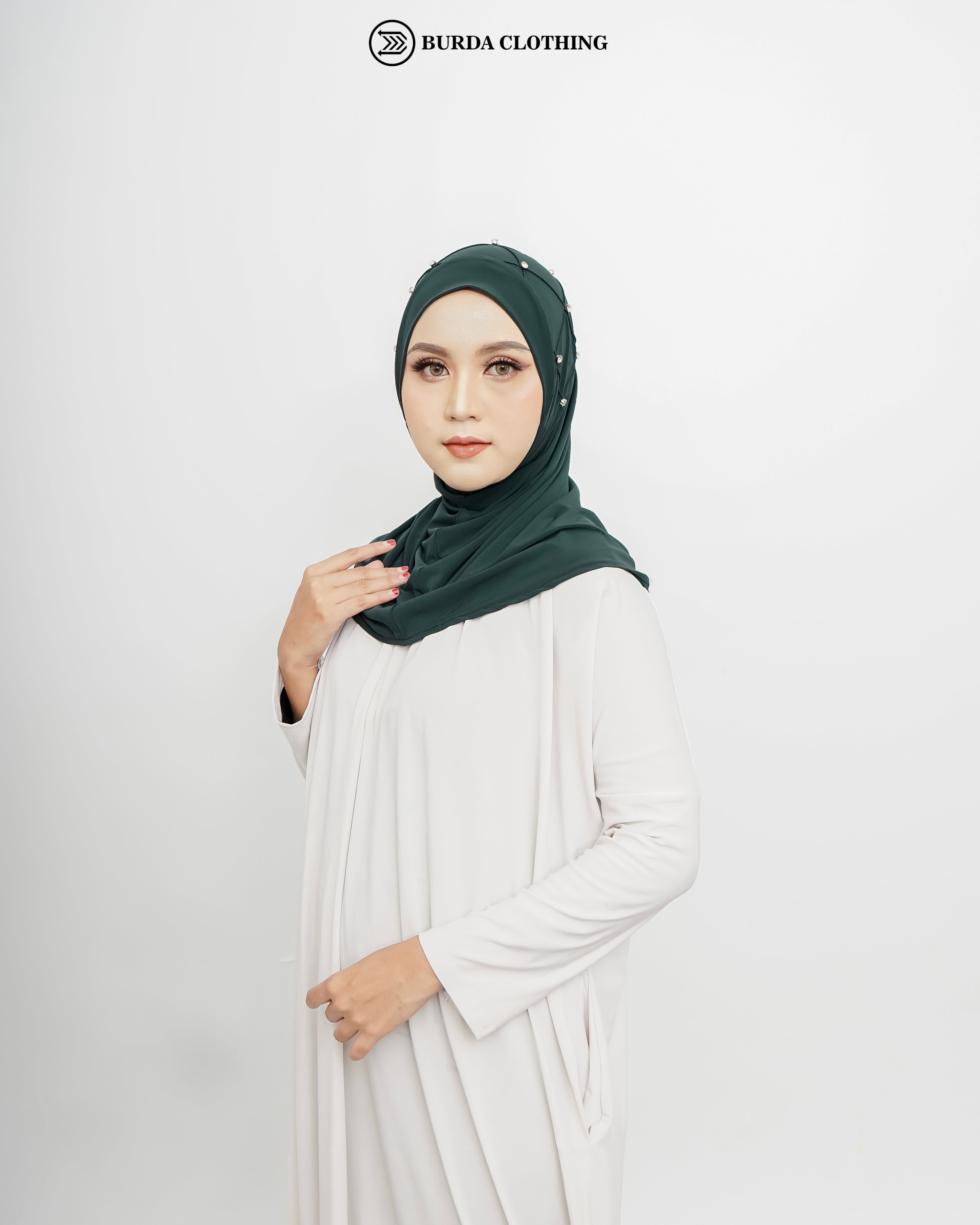 Pull on Hijab with stone (Jersey)