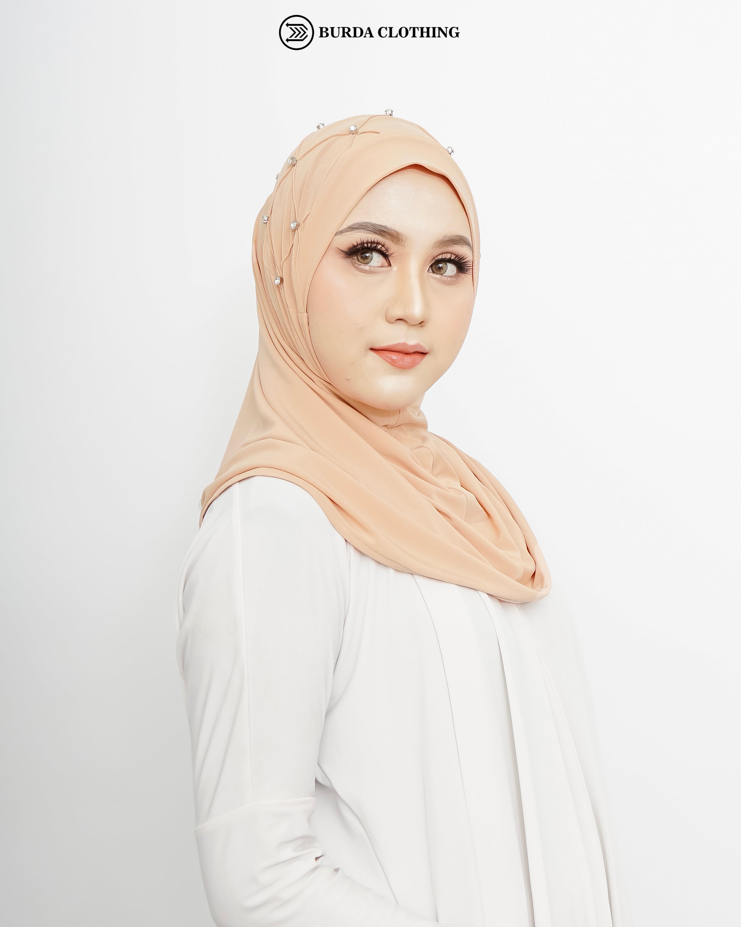 Pull on Hijab with stone (Jersey)