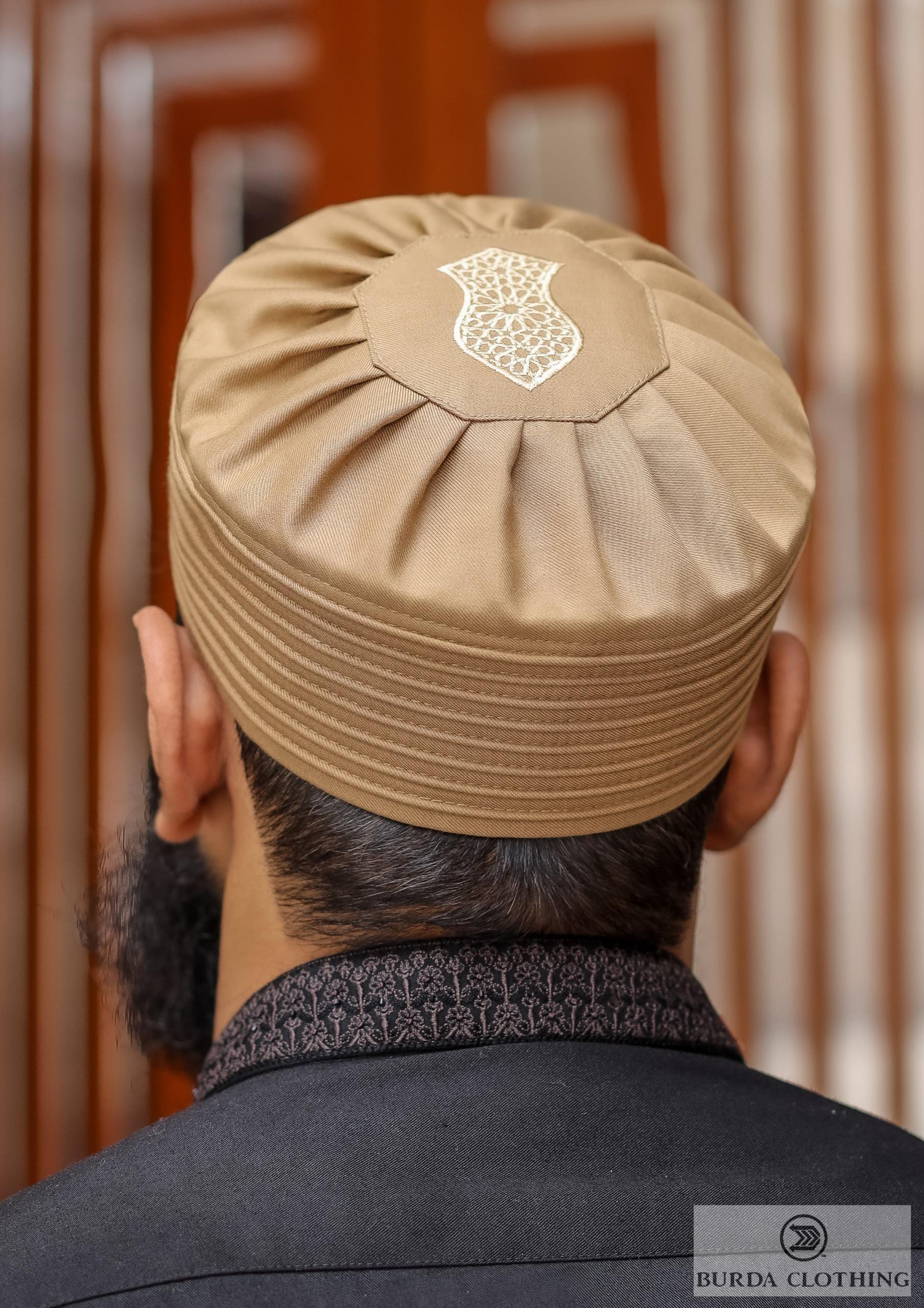 Burdaclothing 21 XS / Gold Sandal Pleated Kufi S008