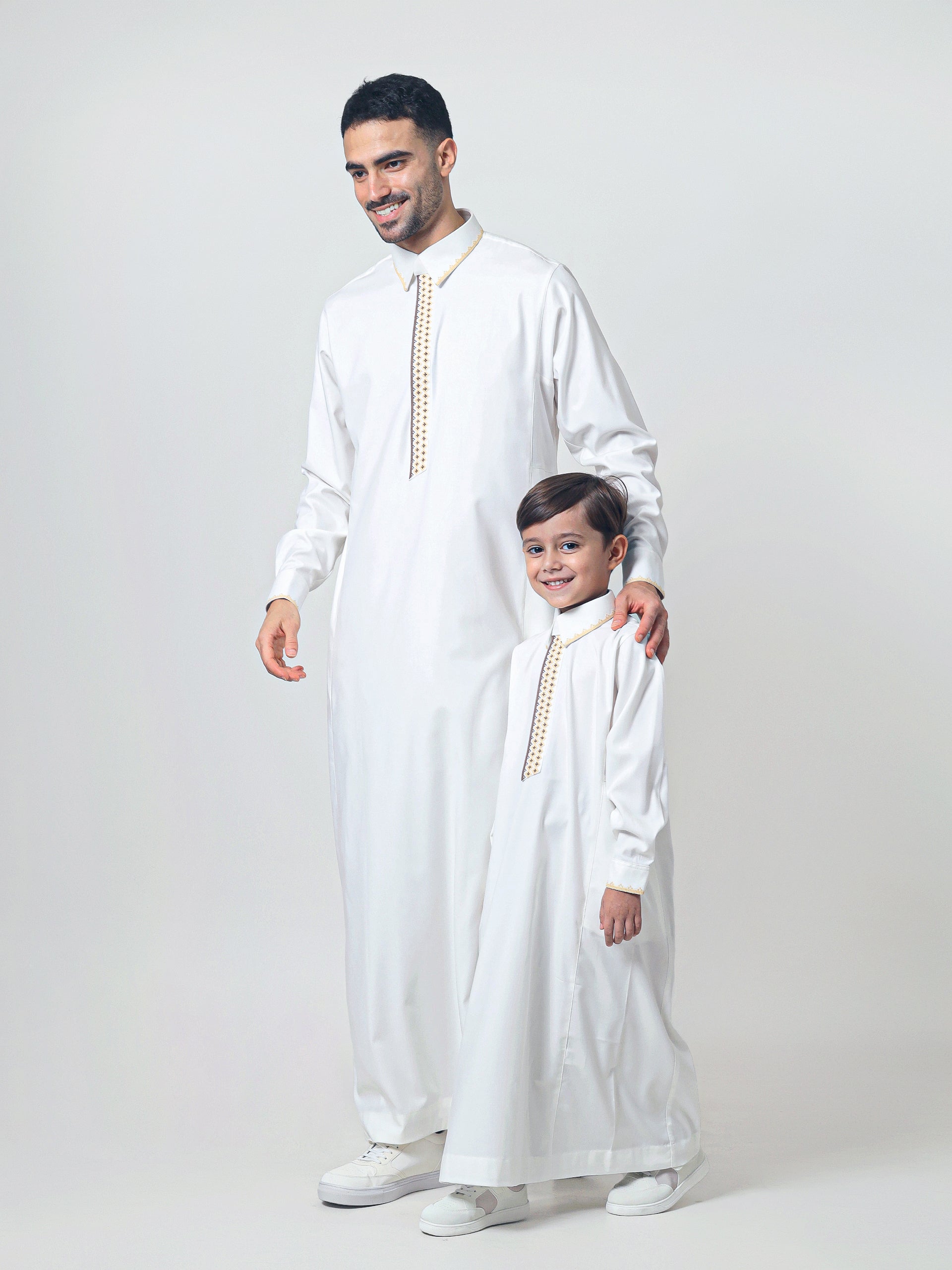 Adult Thobe 302 Off White by Burdaclothing