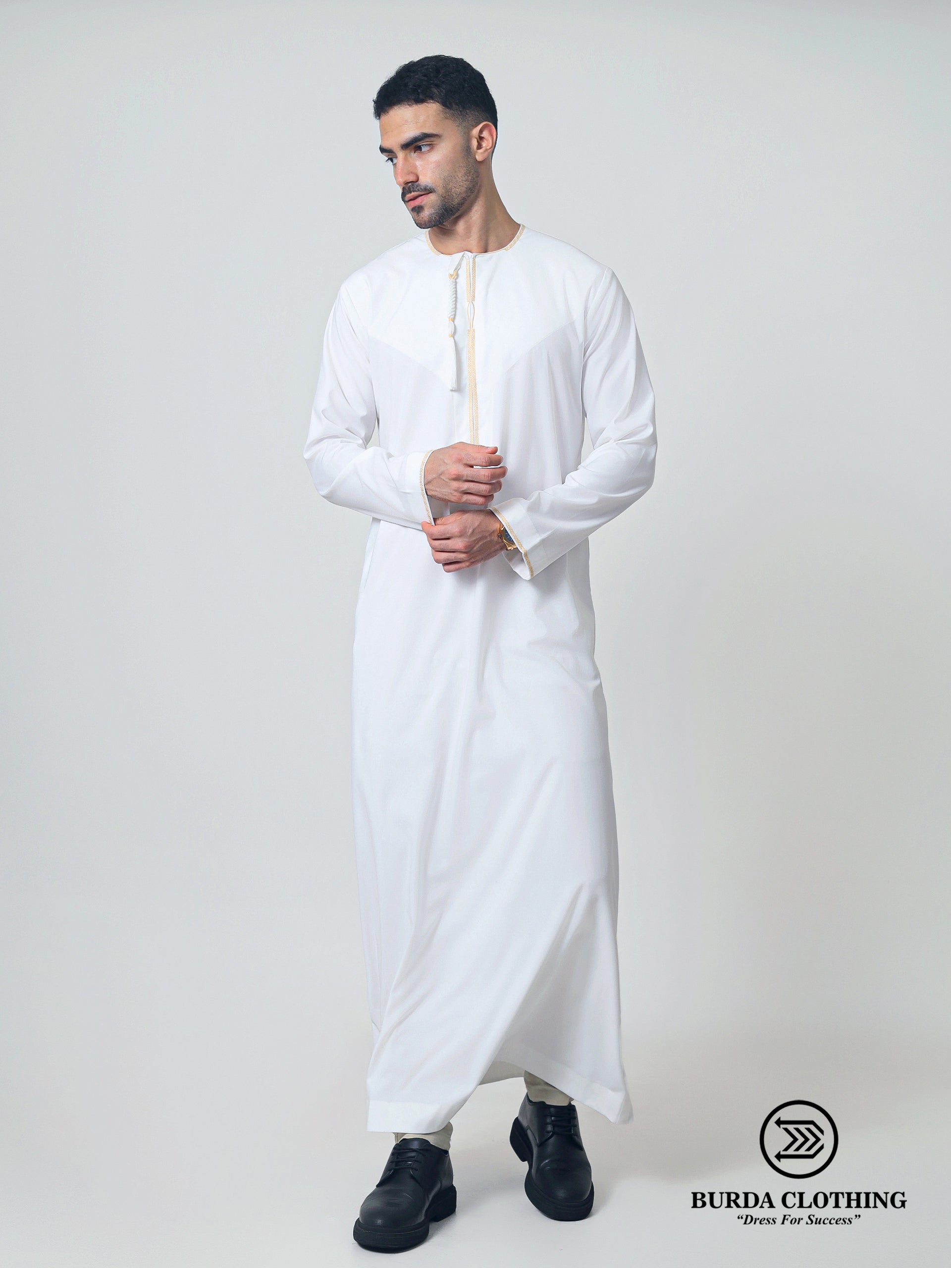 Adult Thobe 310 White by Burdaclothing