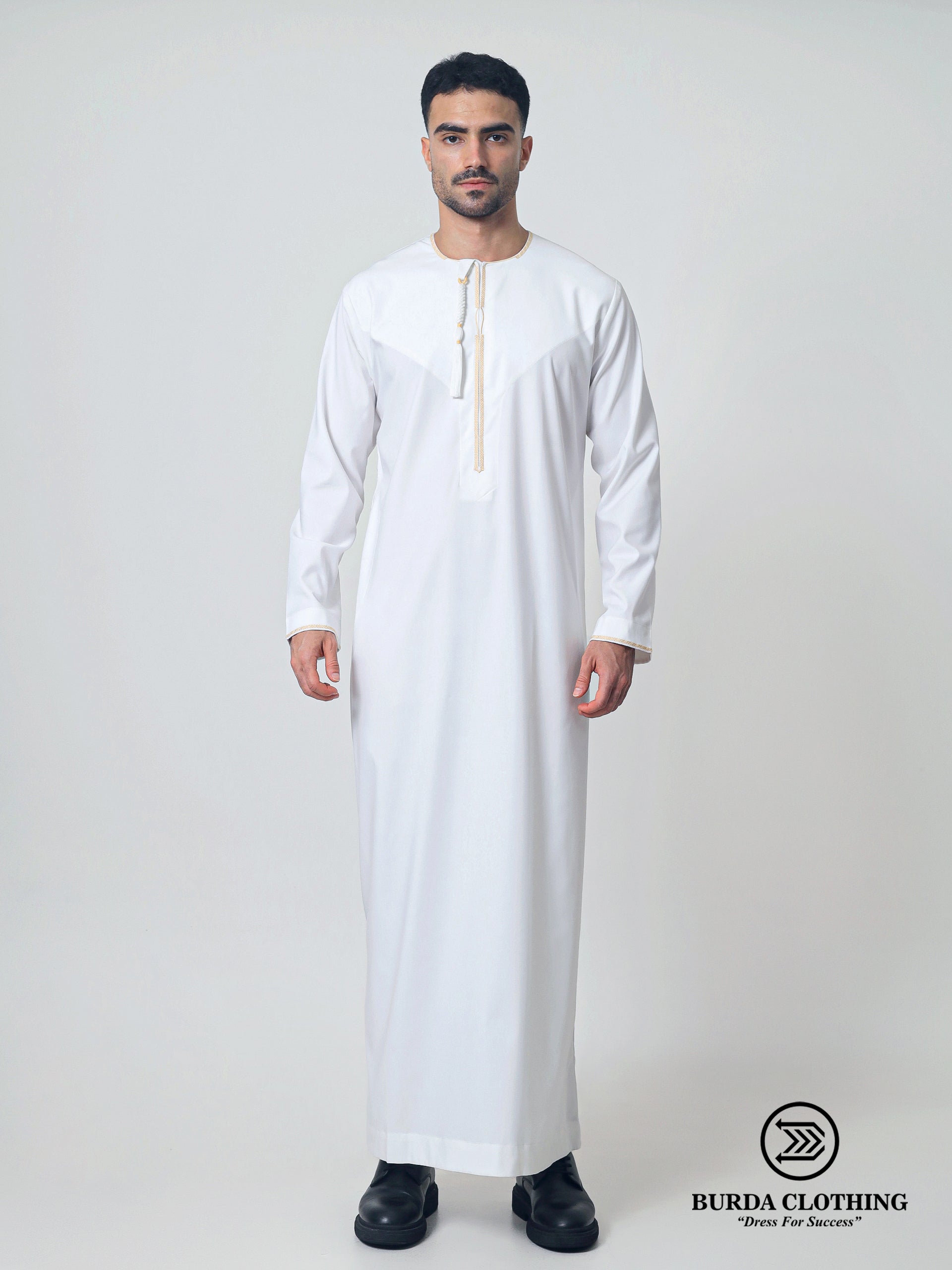 Adult Thobe 310 White by Burdaclothing