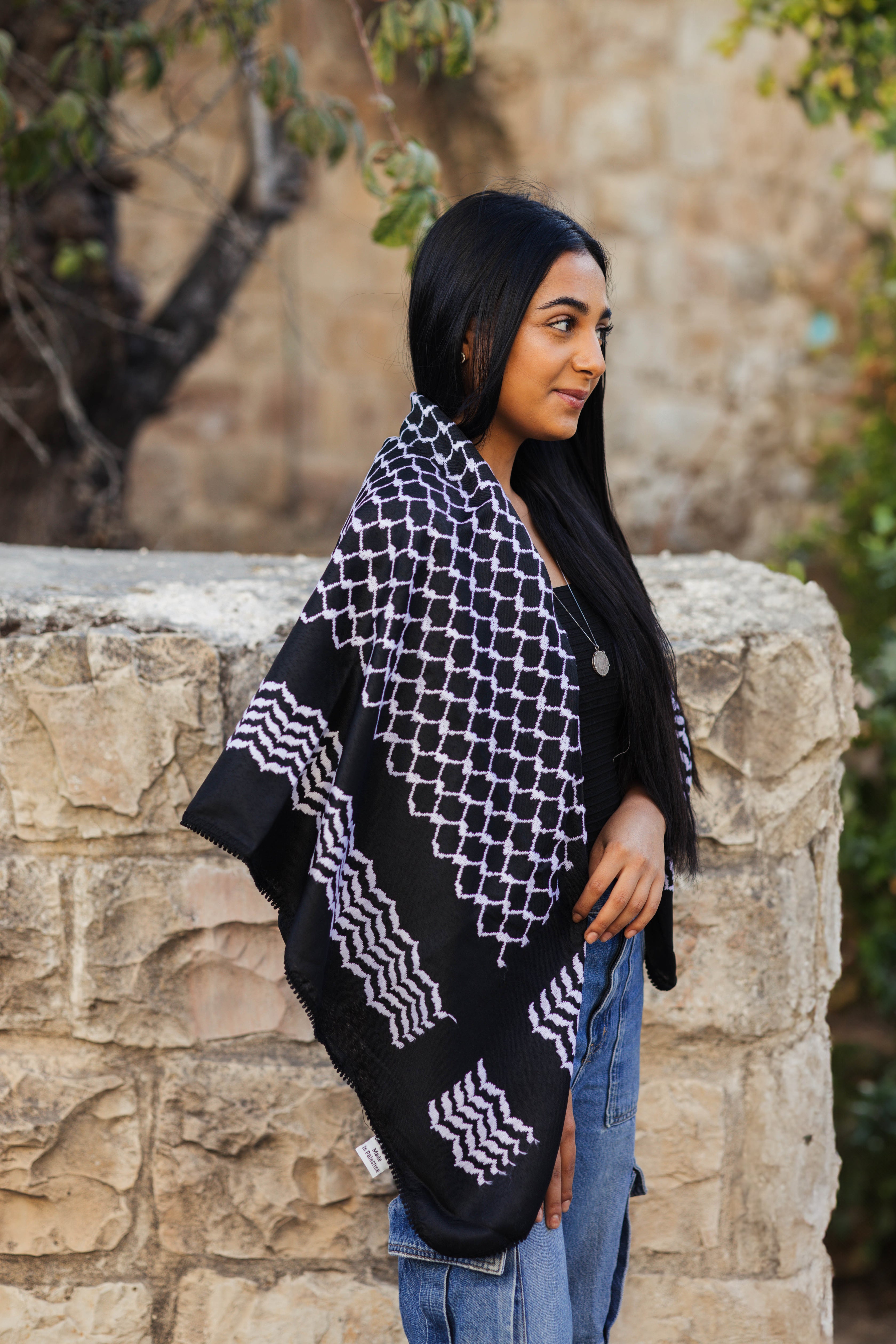 Black and White Nablus Kufiya by Burdaclothing