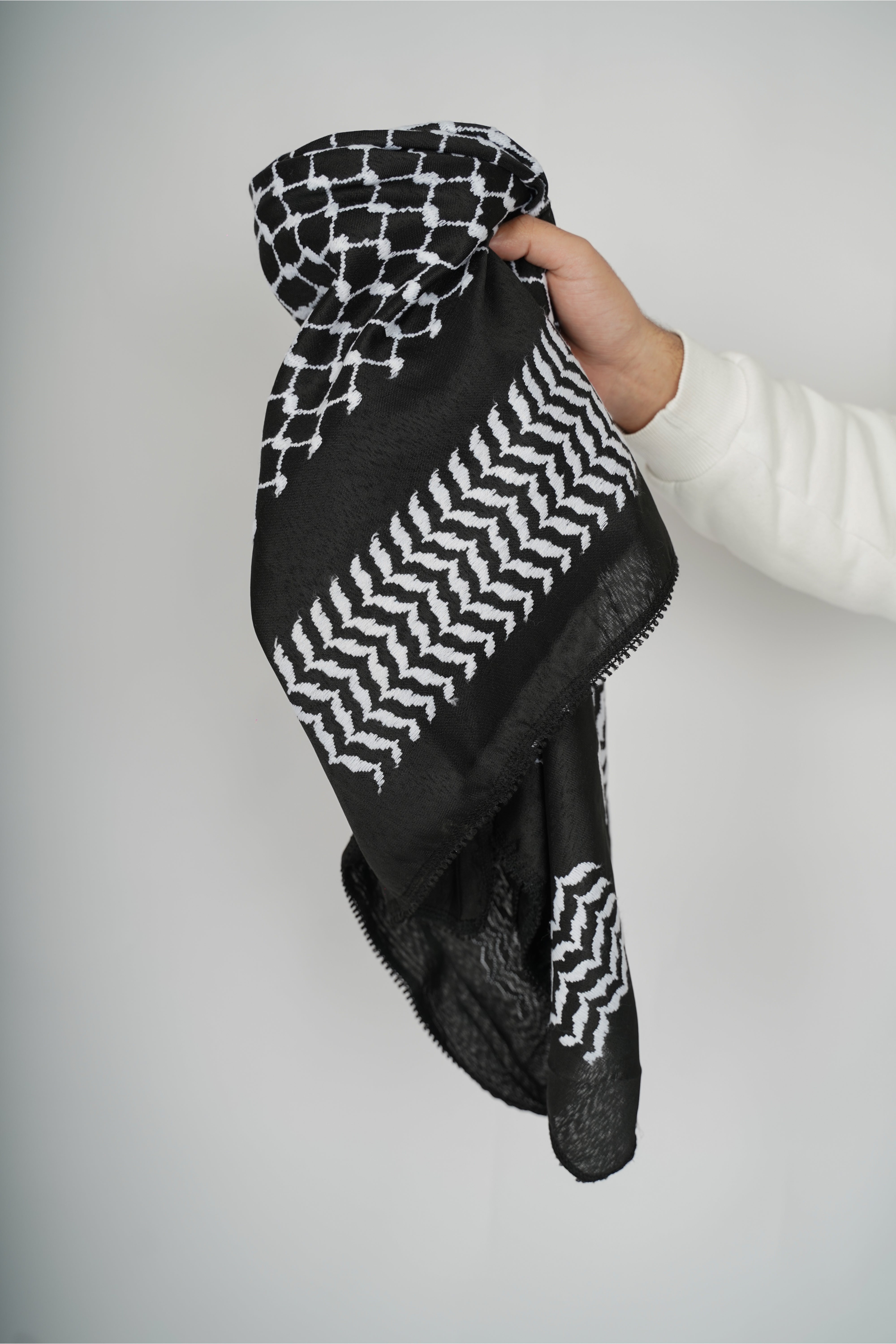 Black and White Nablus Kufiya by Burdaclothing