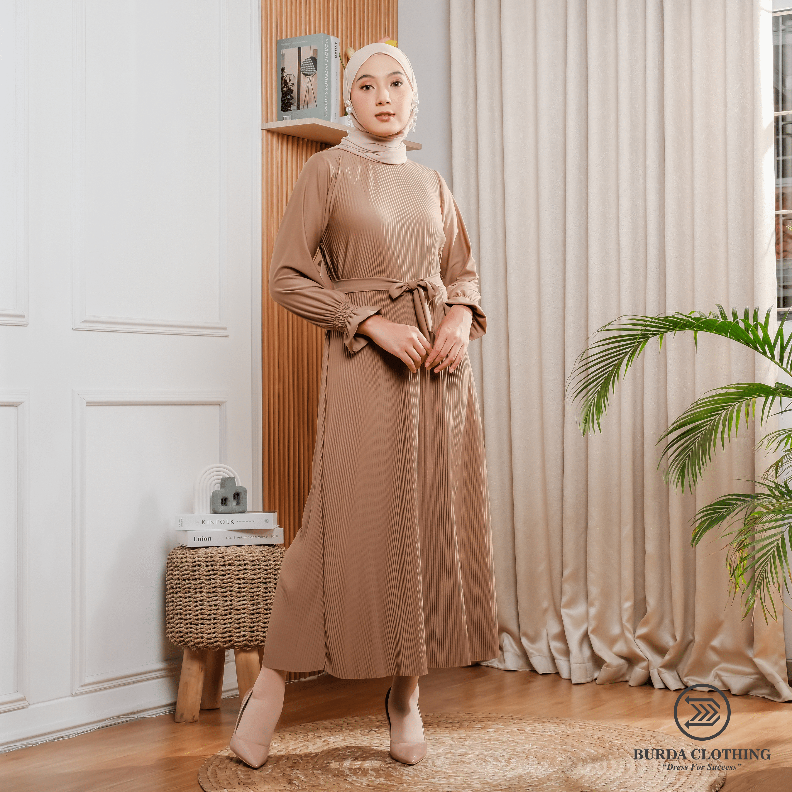 Burdaclothing Dress Women's Plain Dress Brown