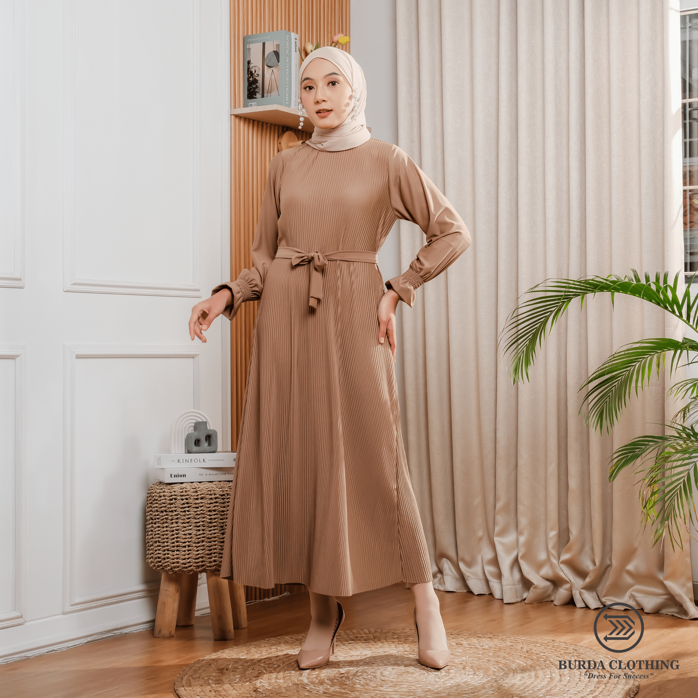 Burdaclothing Dress Women's Plain Dress Brown