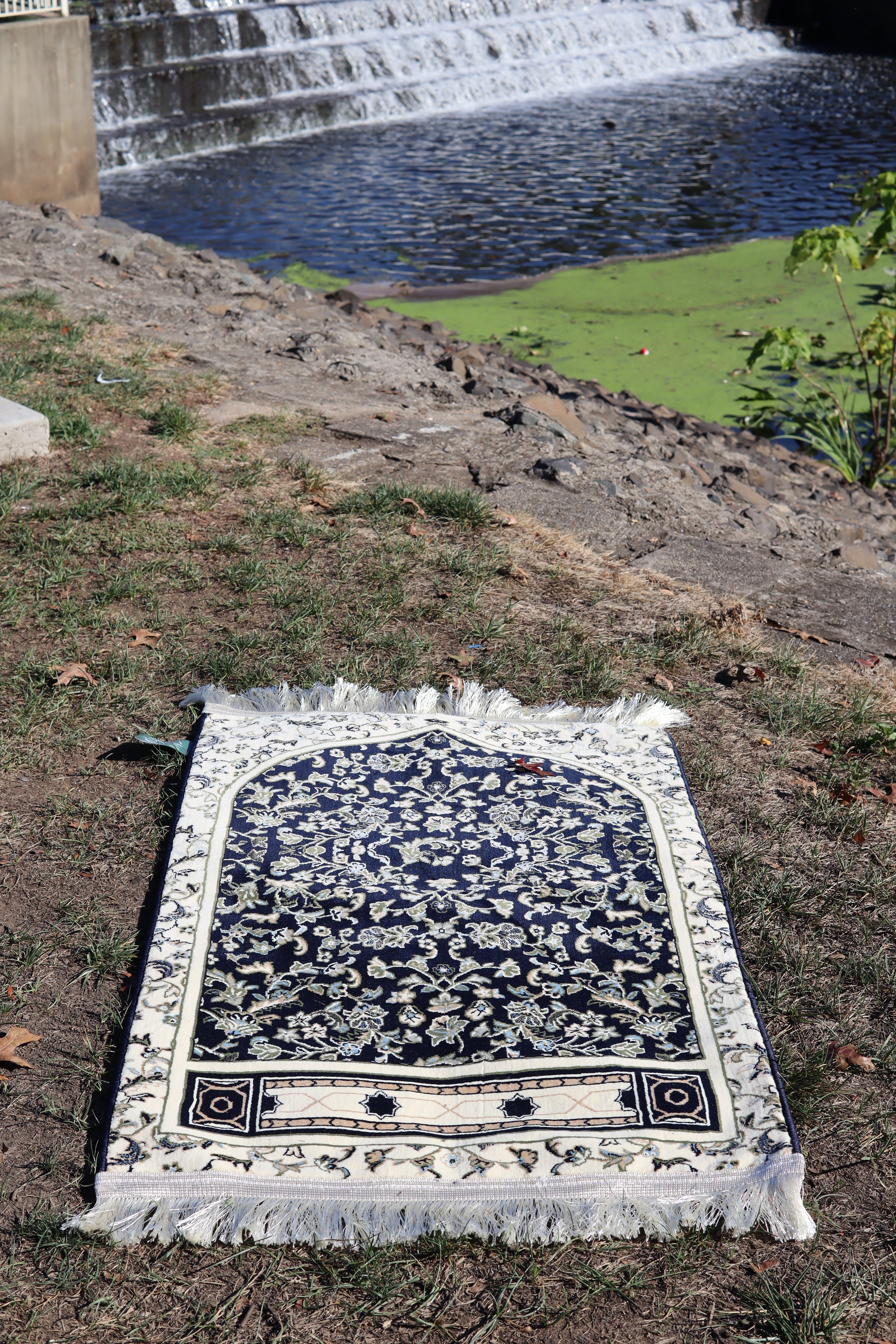 Medina Classic Carpet 0346-Navy by Burdaclothing