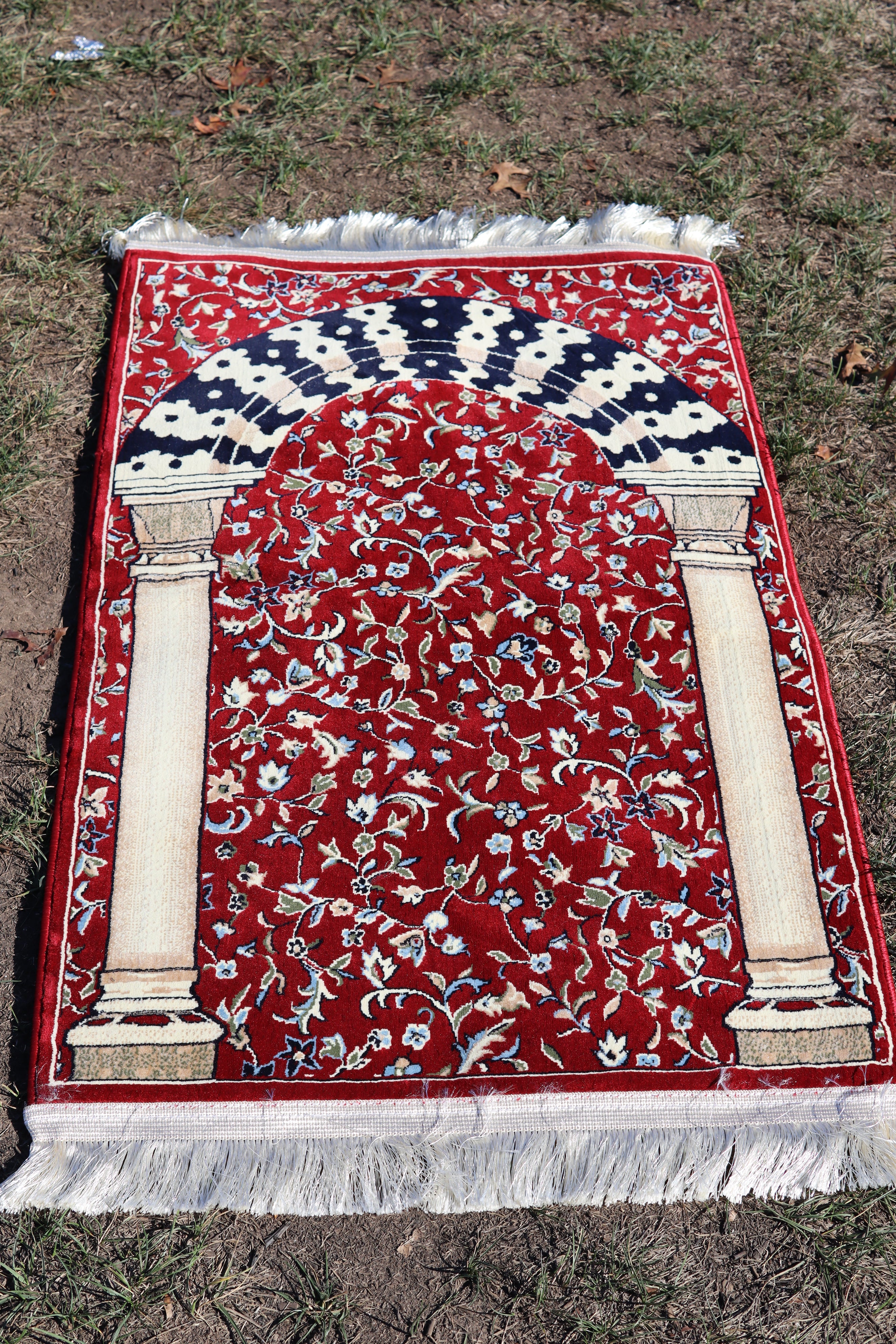 Medina Classic Carpet 0346-Red by Burdaclothing