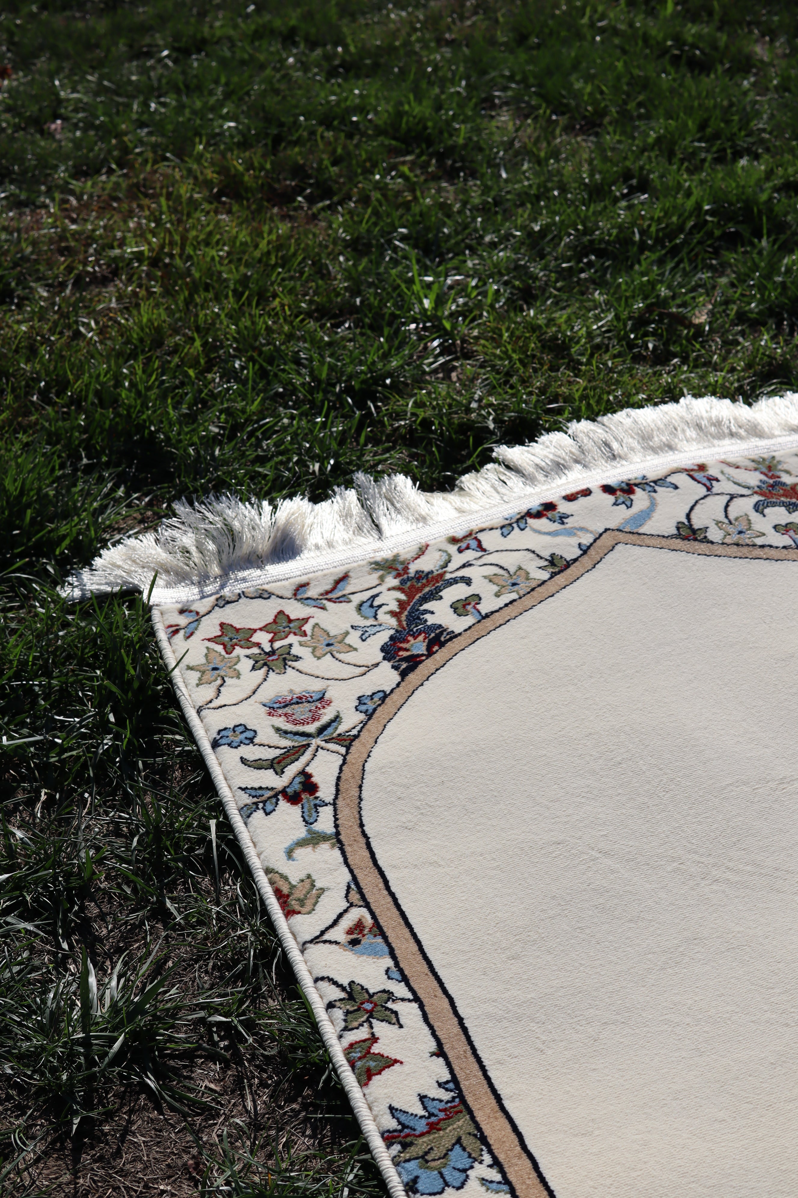 Medina Classic Carpet 1241-Cream by Burdaclothing