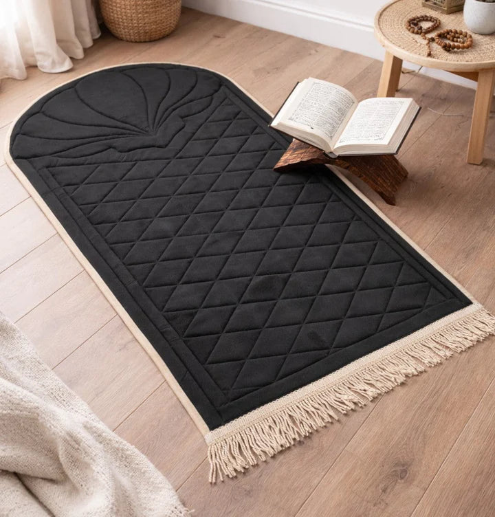Quilted Foldable Foam Velvet Prayer Rug Safaa - Black by Burdaclothing