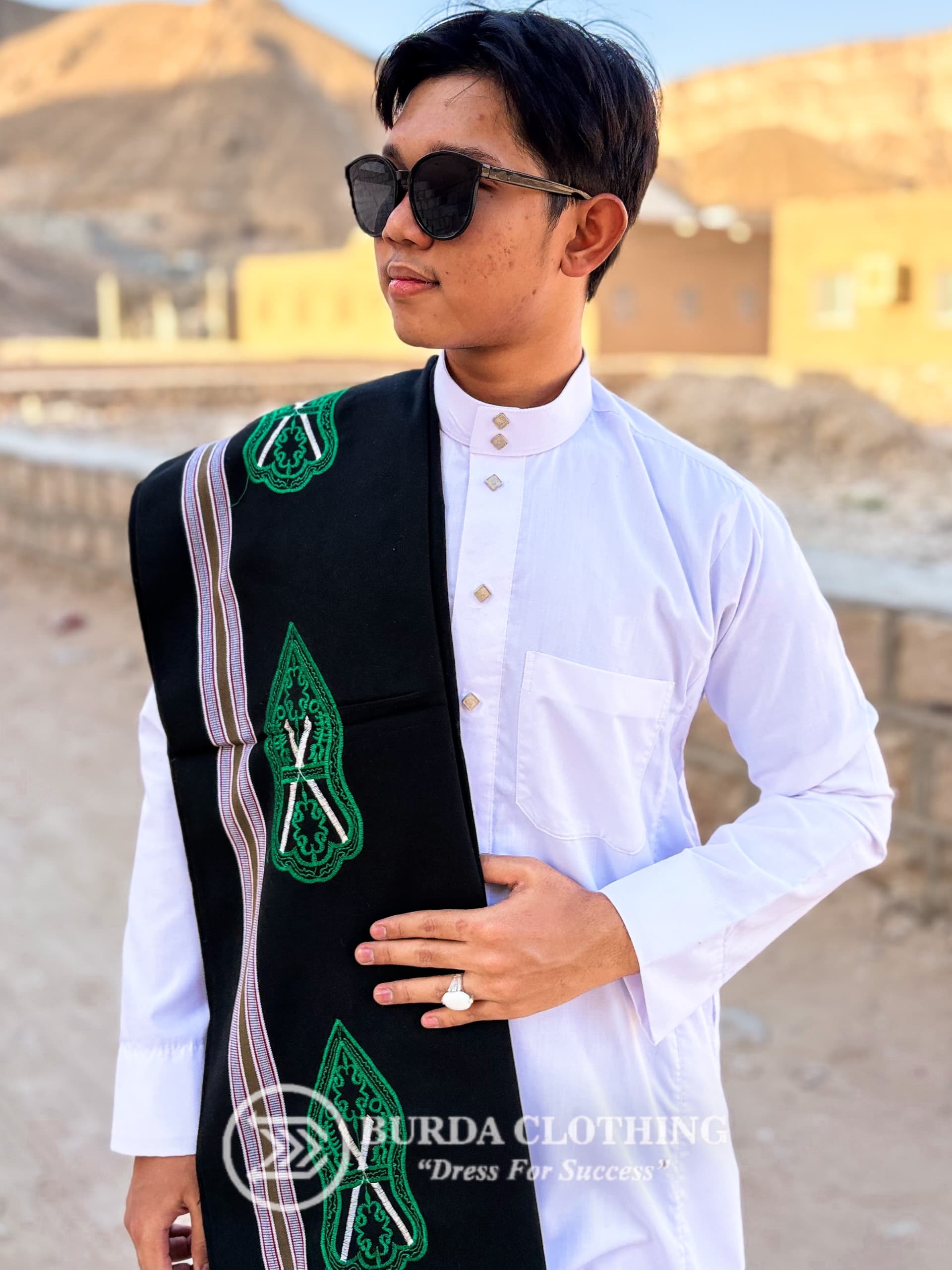 Yemeni Shawls by Burdaclothing