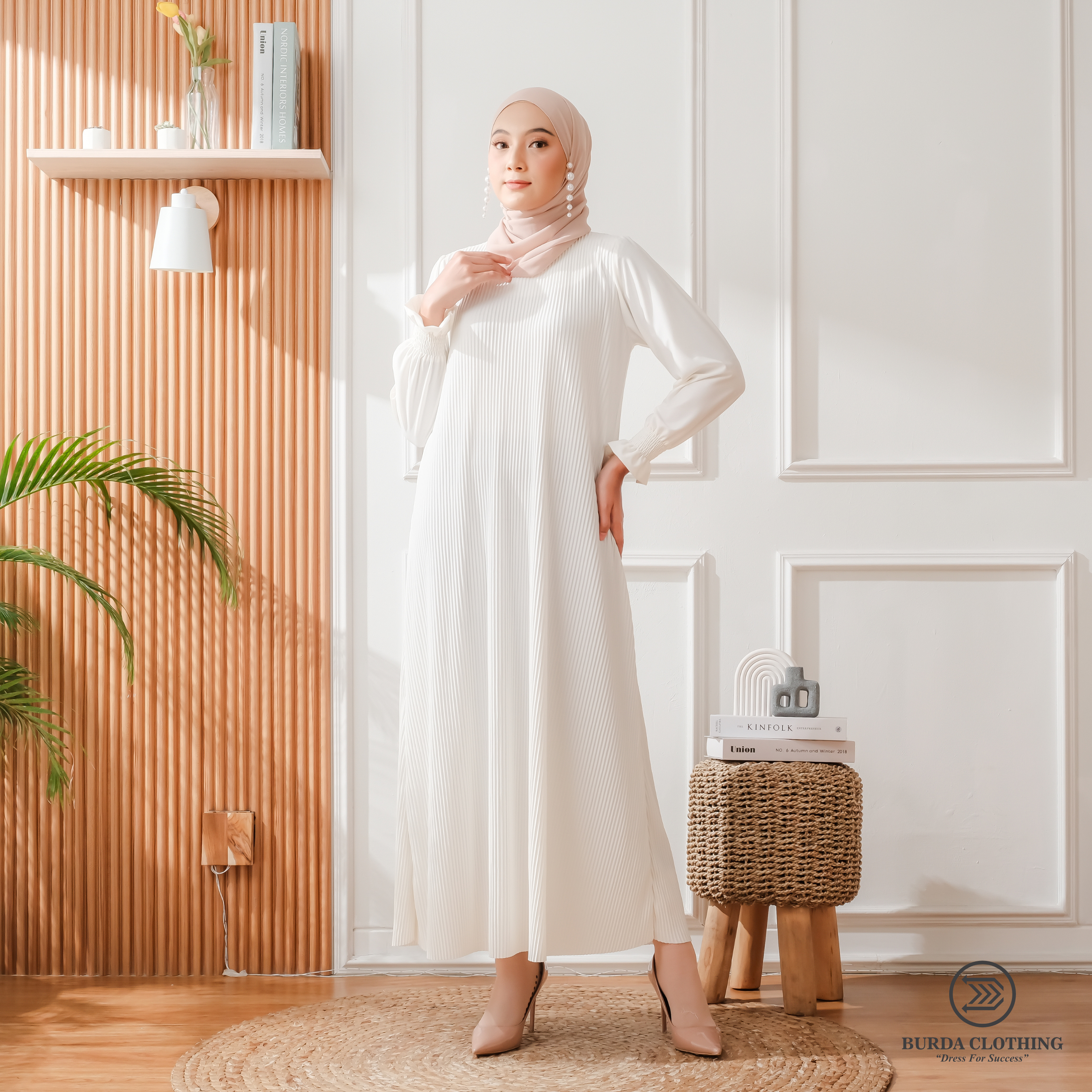 Women's Old dress White - Burdaclothing