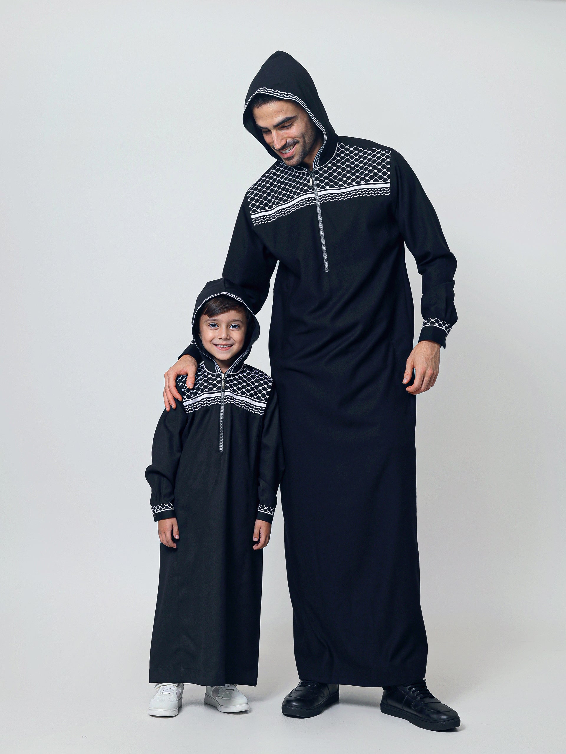 Adult Thobe 305 Black