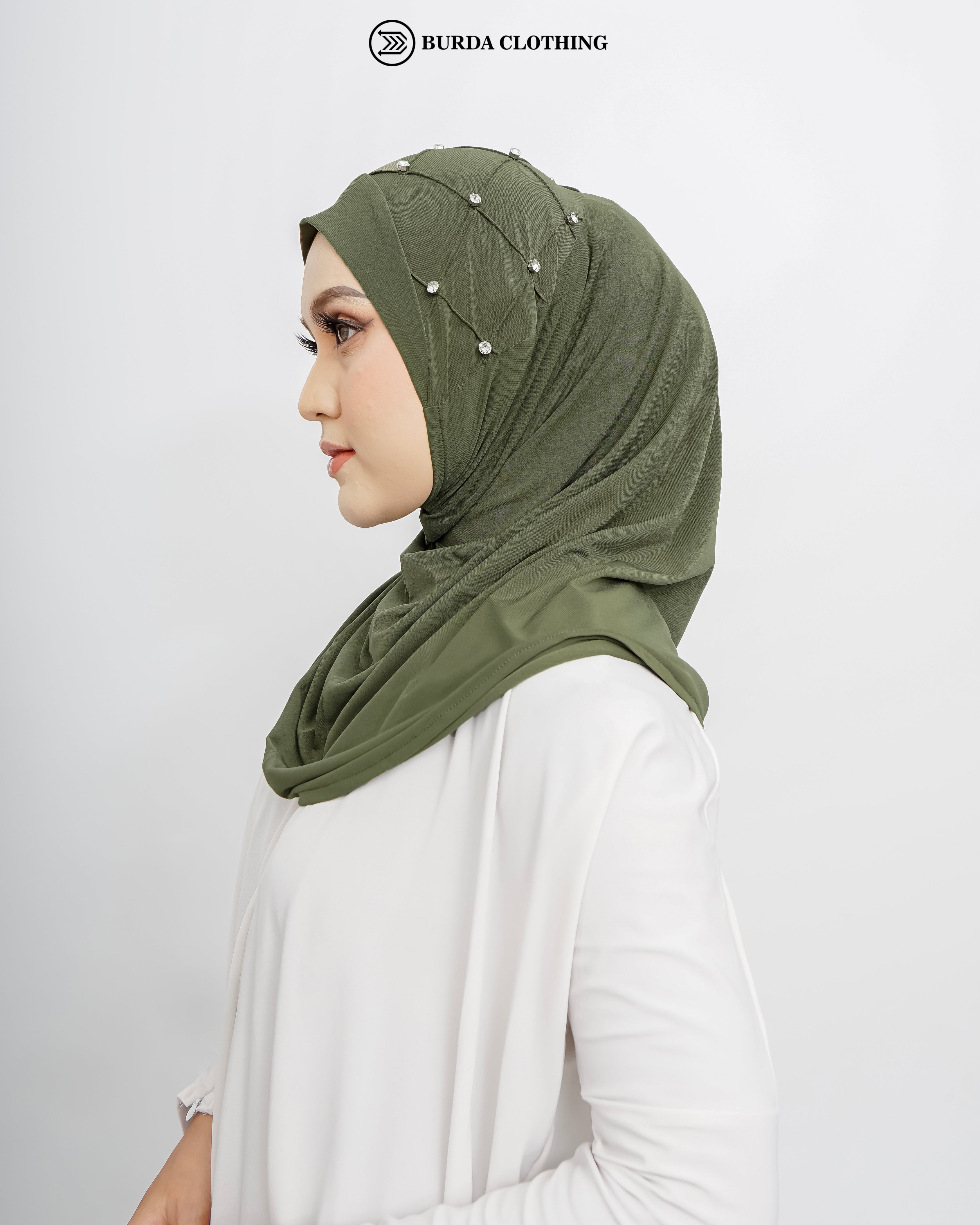 Pull on Hijab with stone (Jersey)