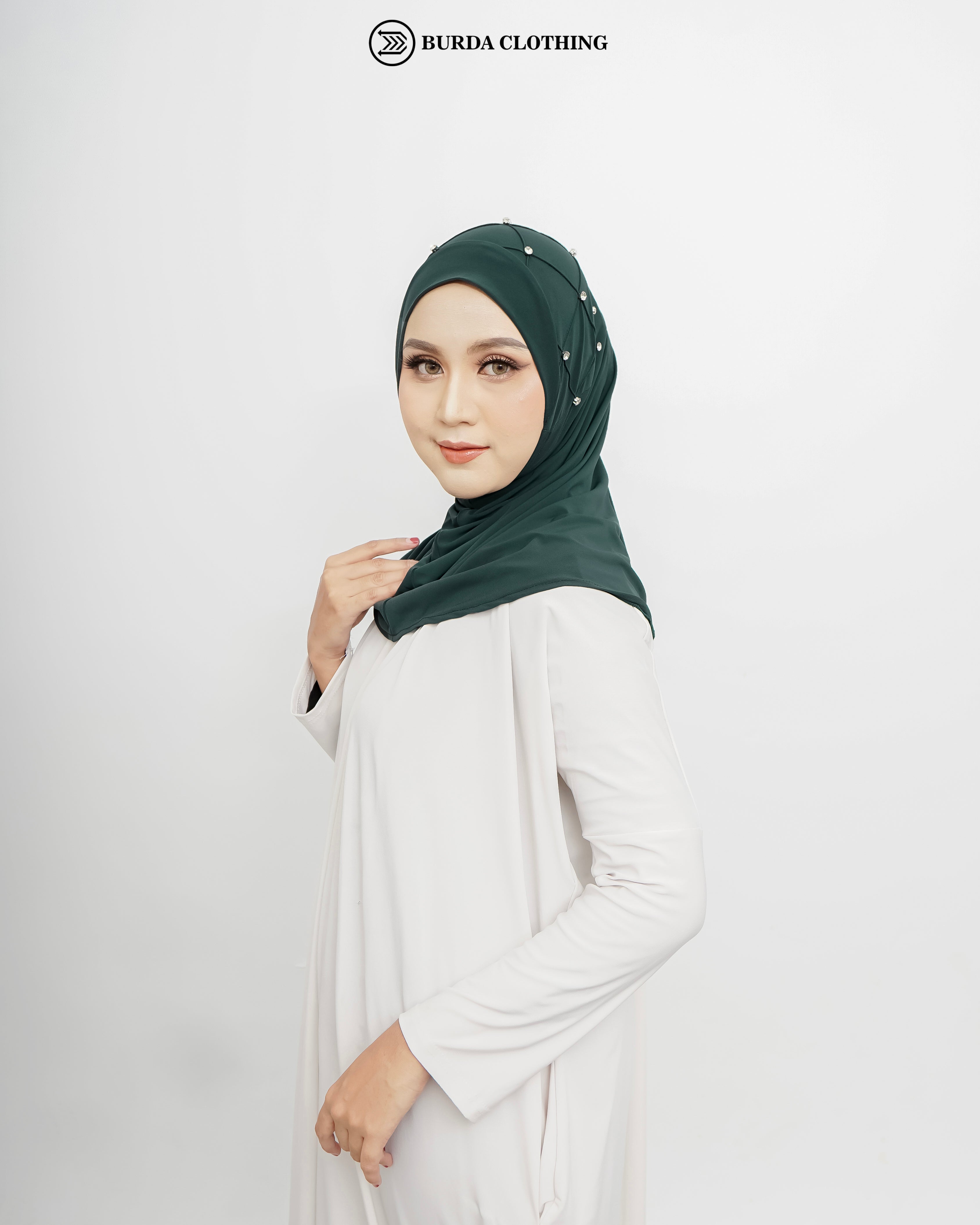 Pull on Hijab with stone (Jersey)