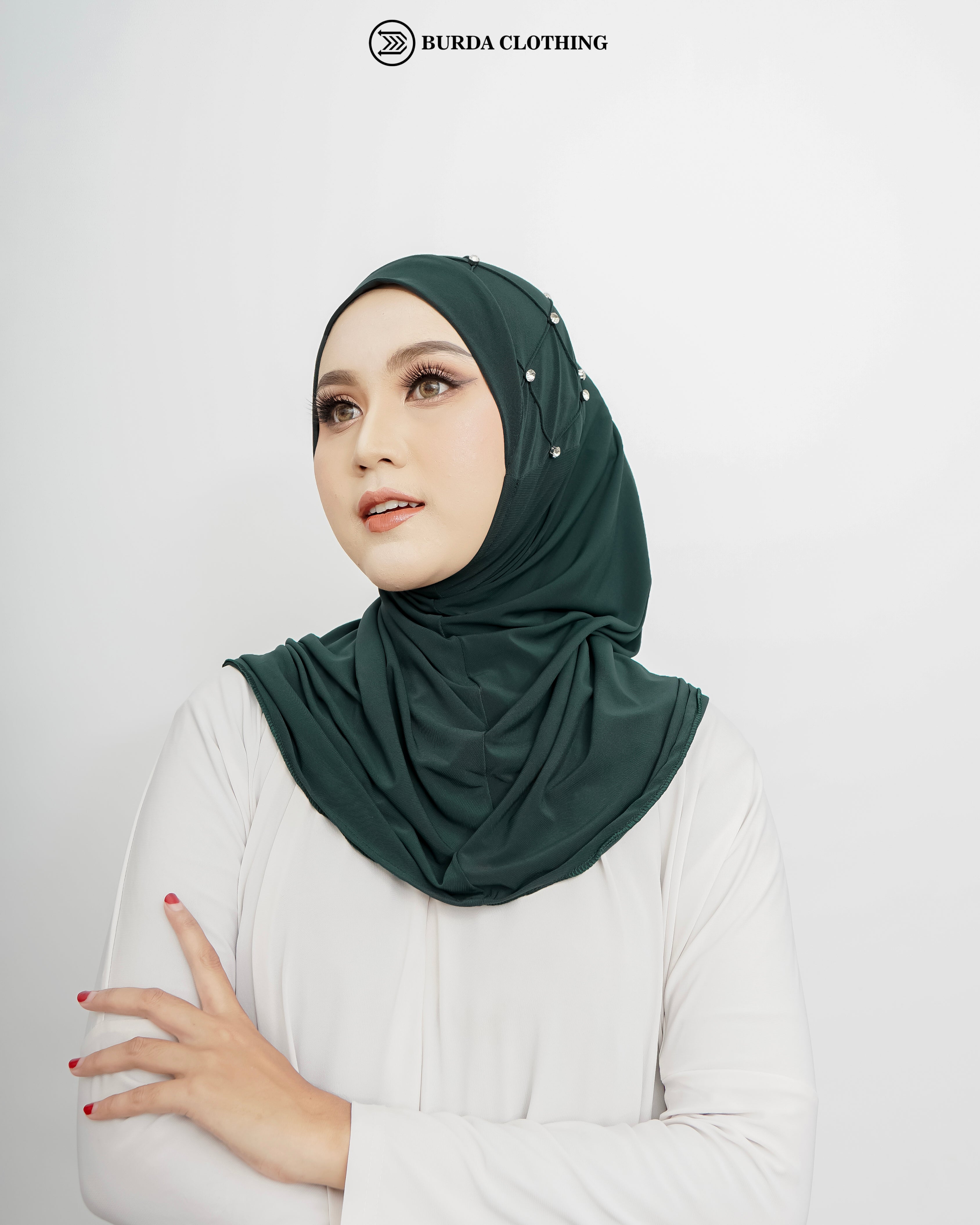 Pull on Hijab with stone (Jersey)