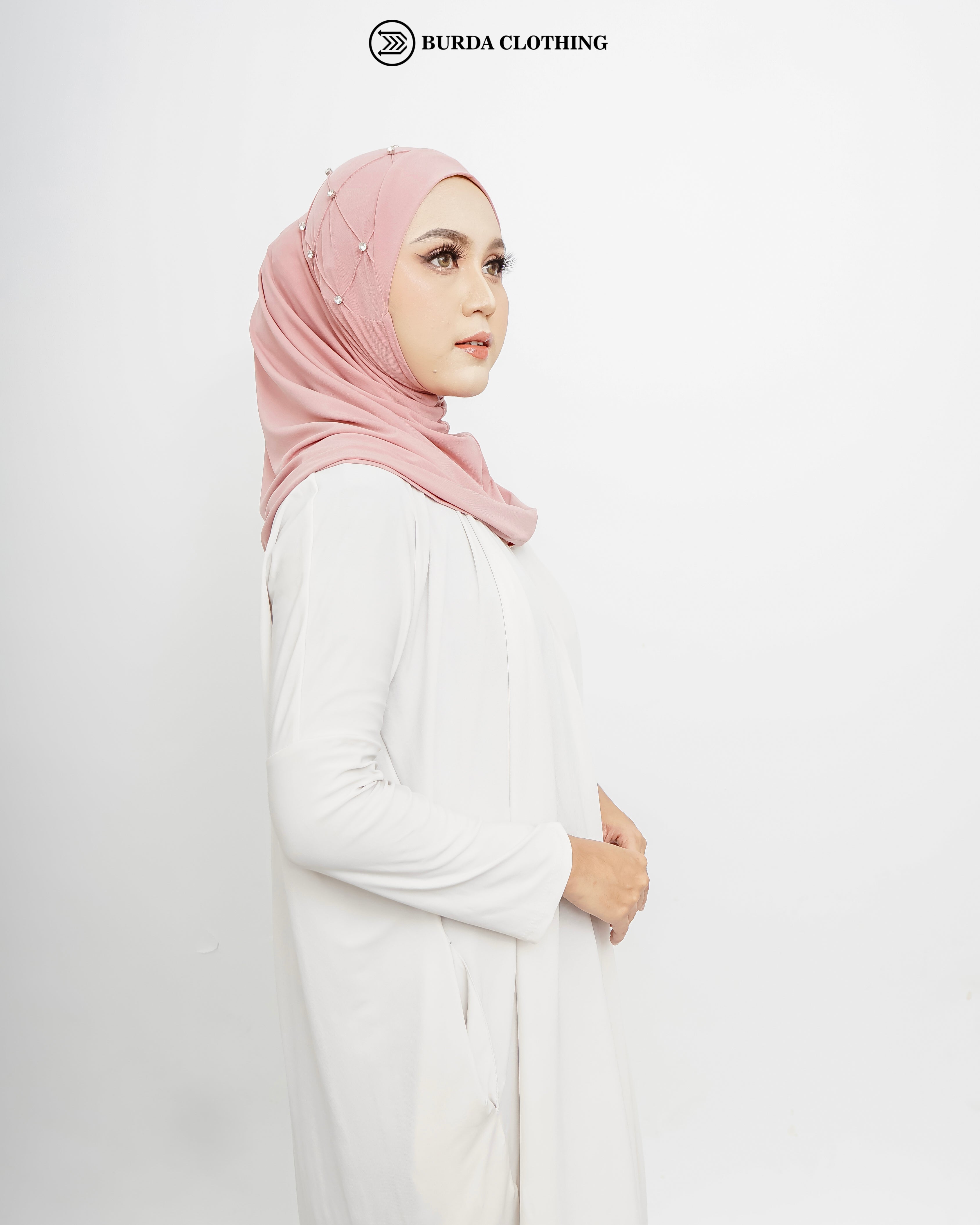 Pull on Hijab with stone (Jersey)