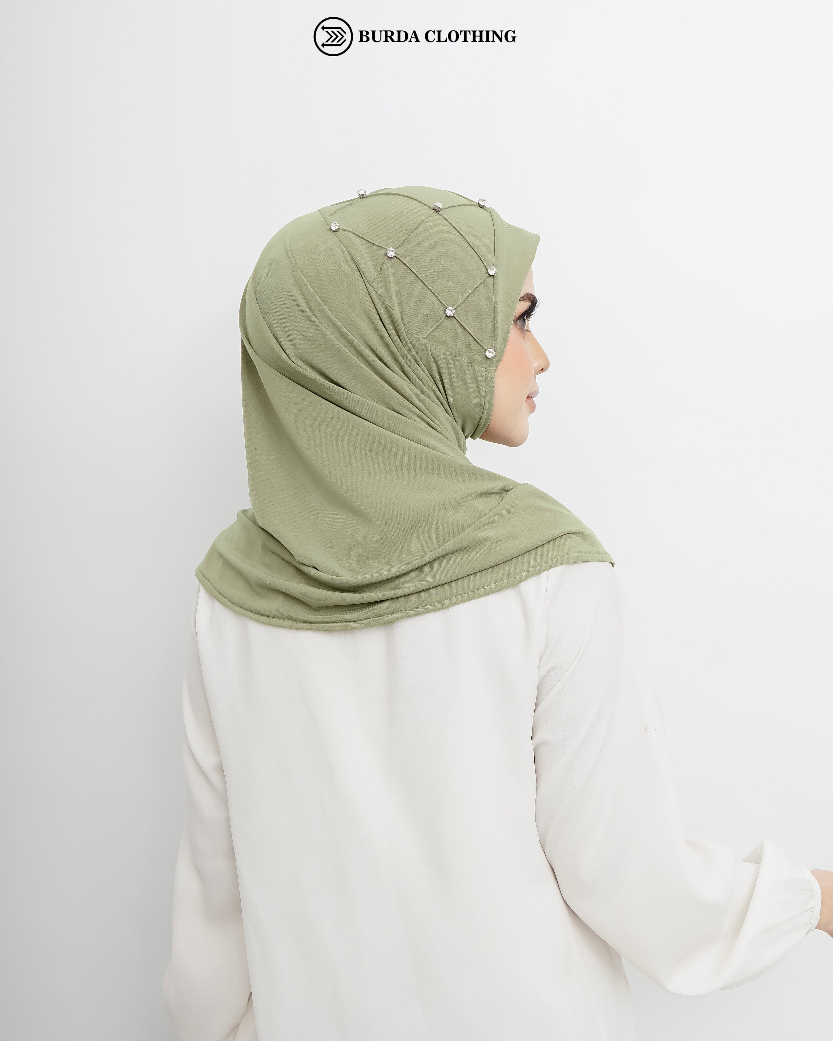 Pull on Hijab with stone (Jersey)