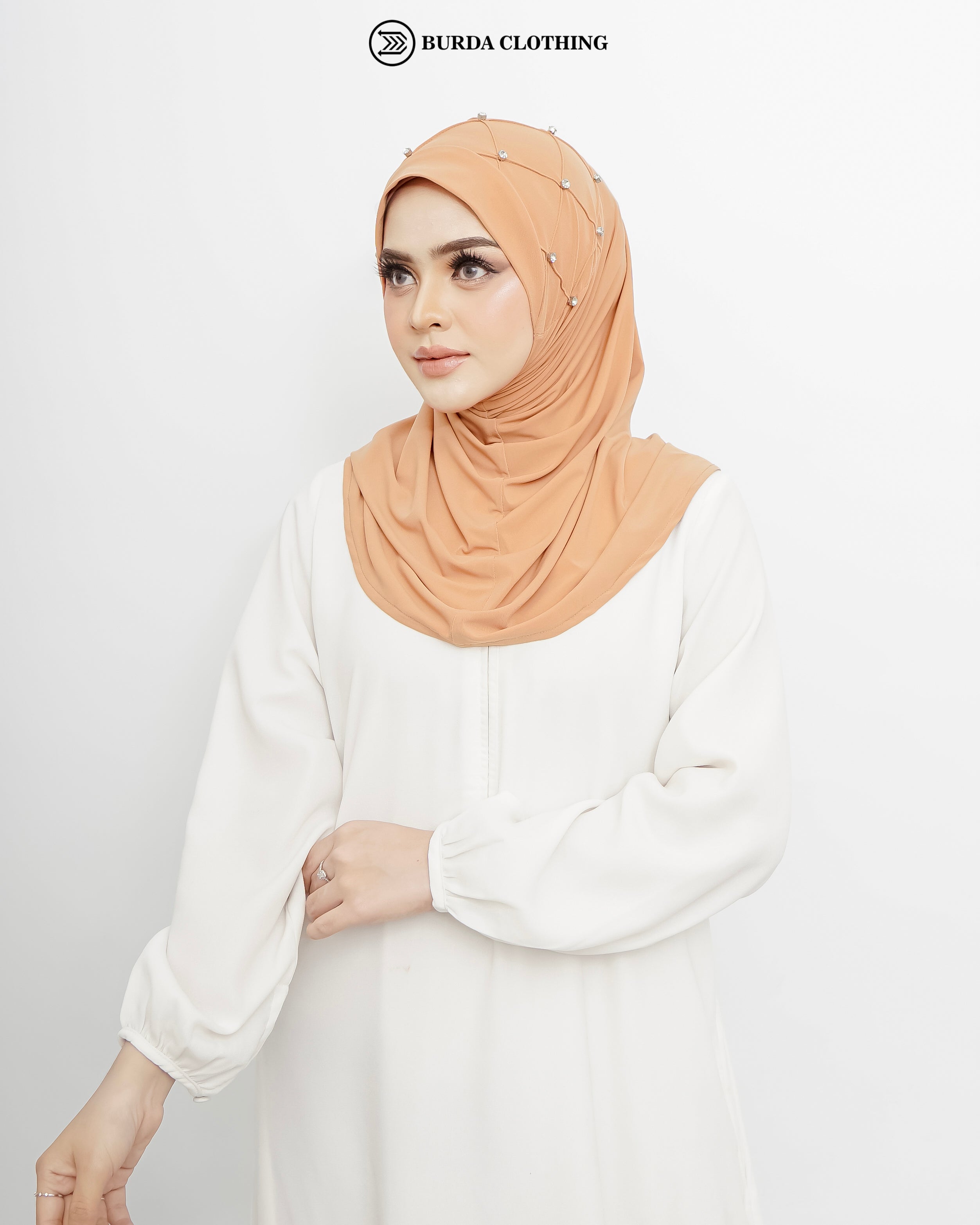 Pull on Hijab with stone (Jersey)