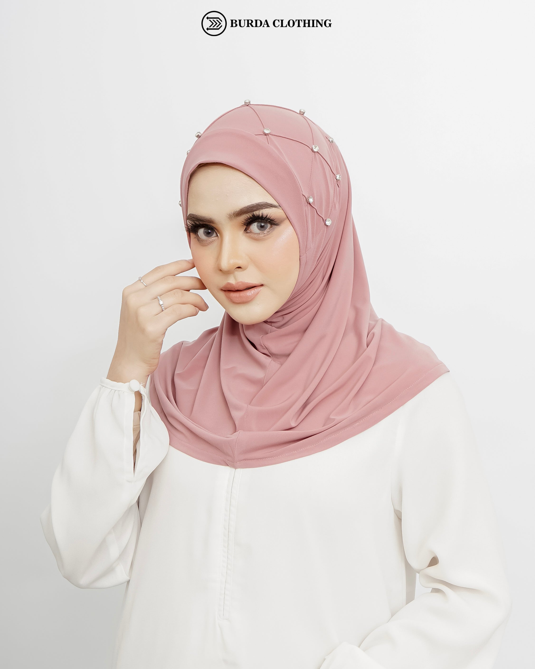 Pull on Hijab with stone (Jersey)