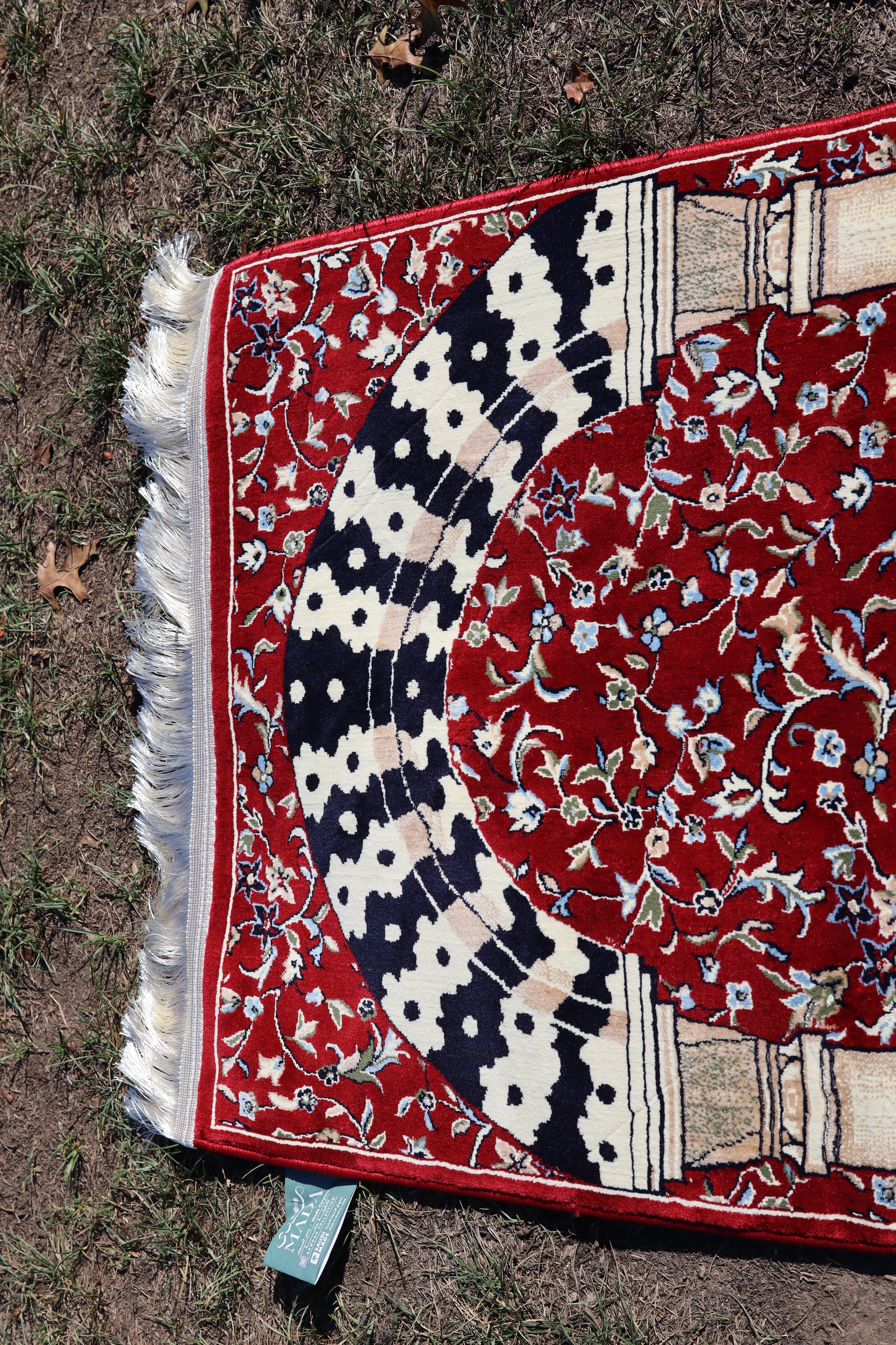 Medina Classic Carpet-Red