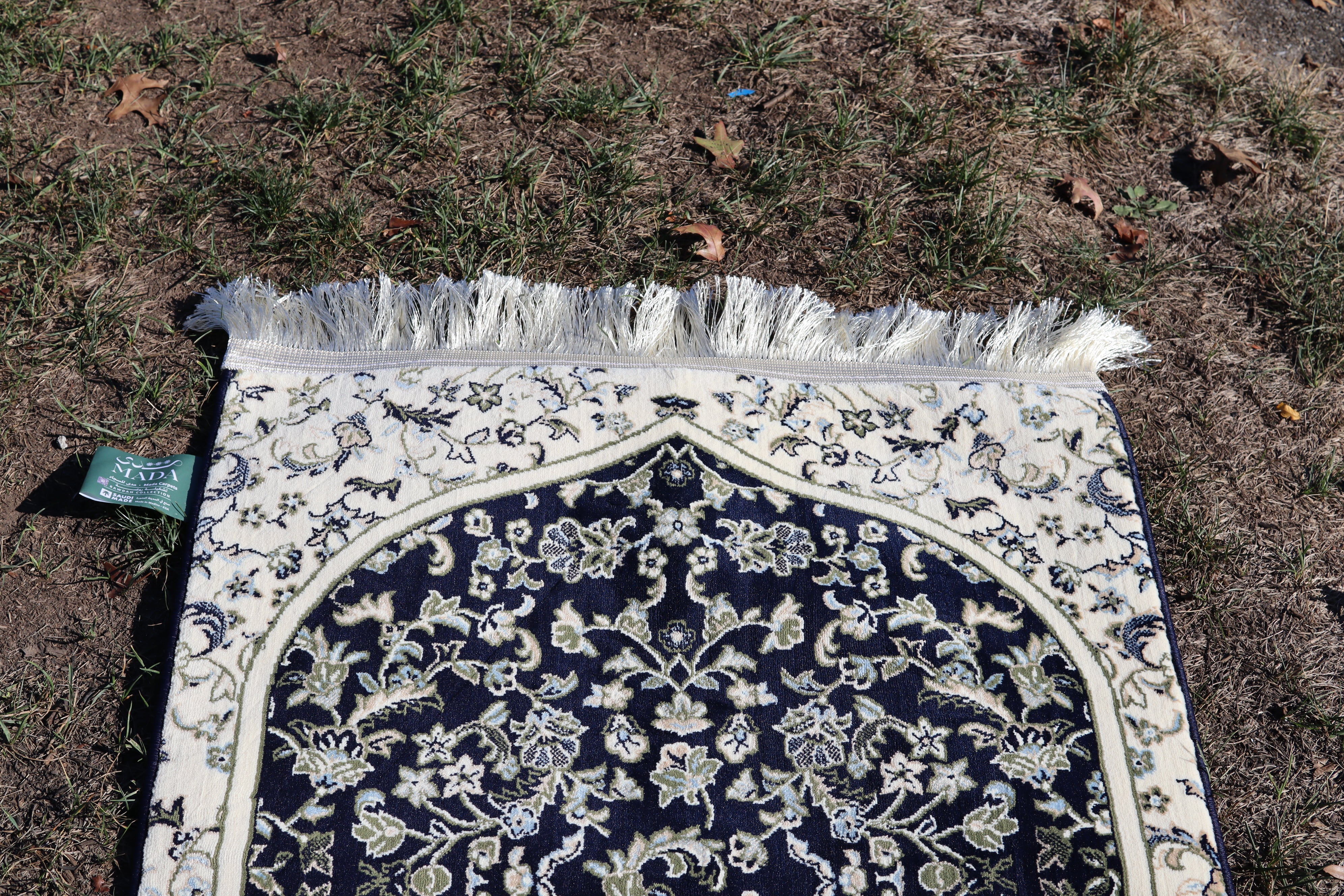 Medina Classic Carpet-Navy