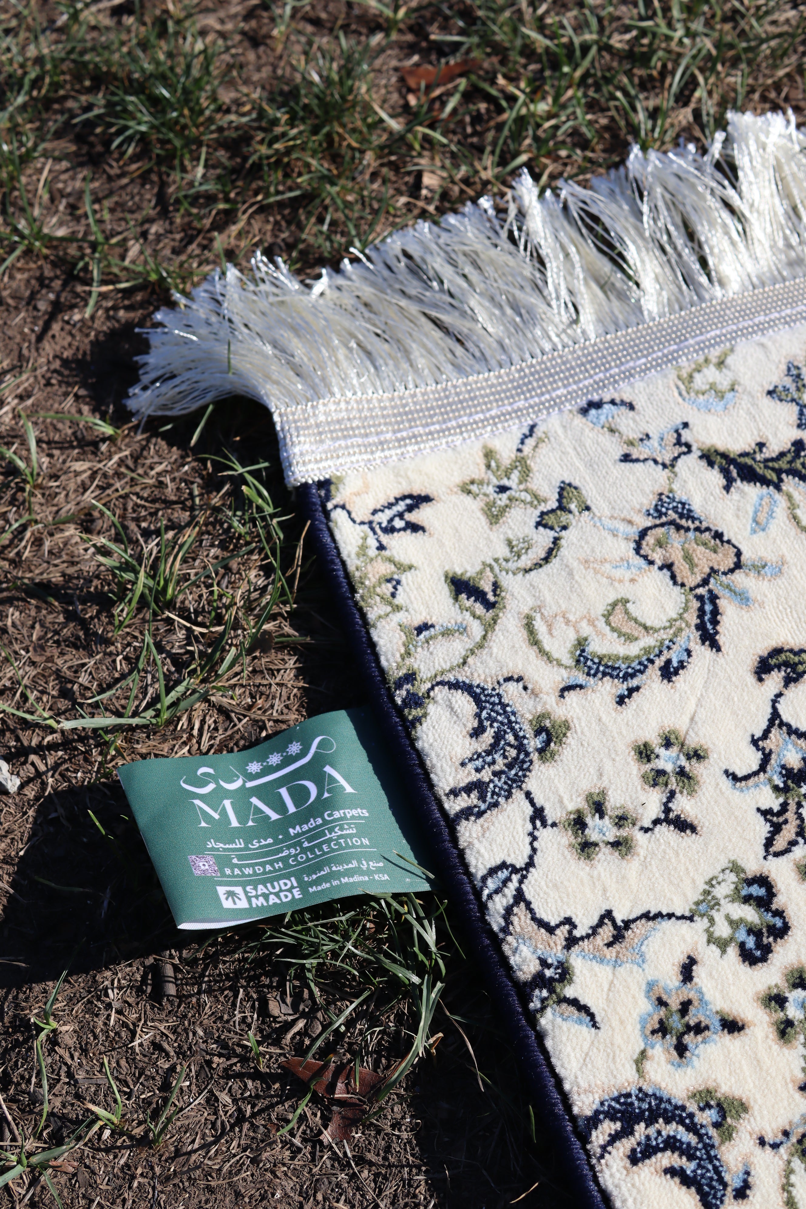 Medina Classic Carpet-Navy