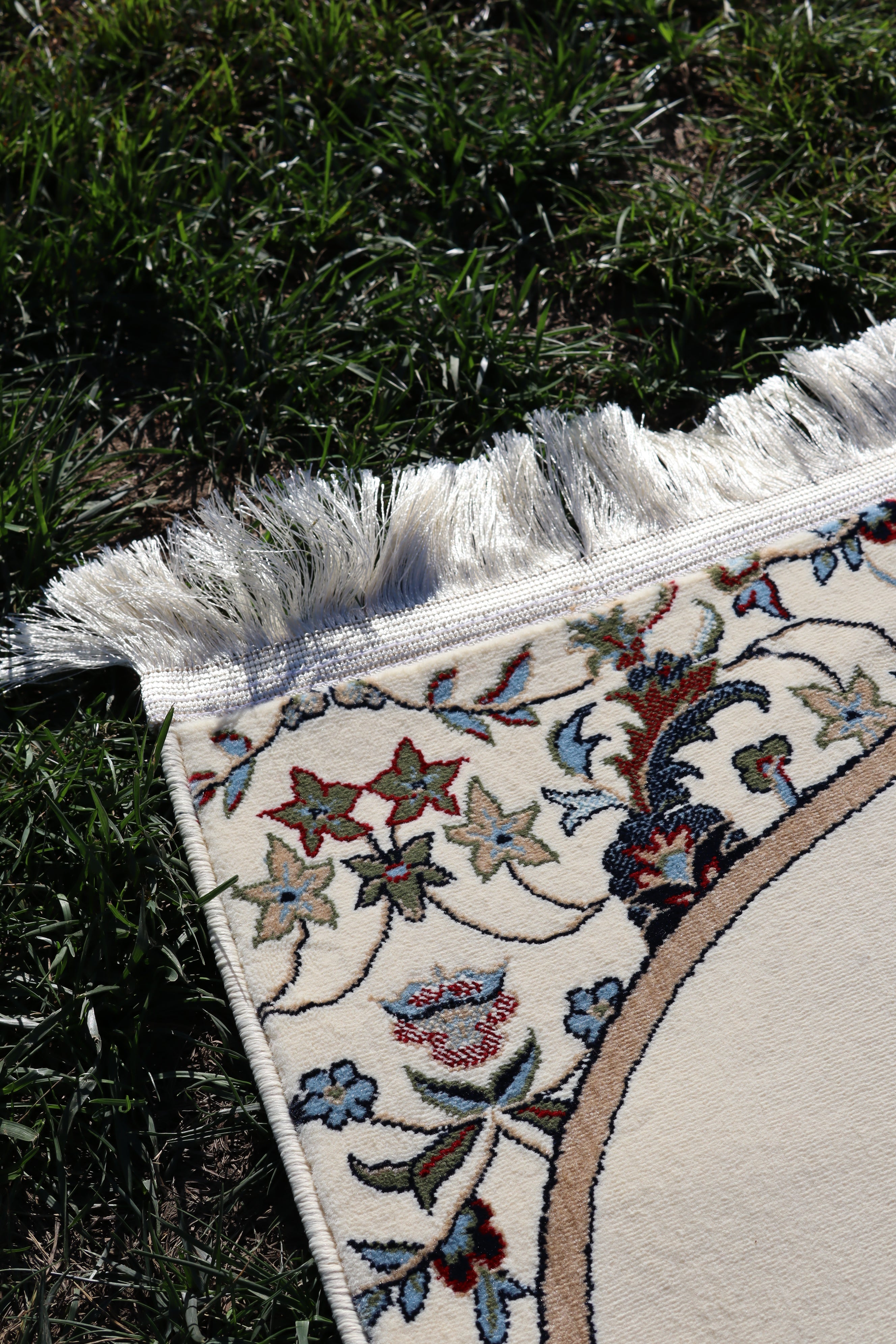 Medina Classic Carpet-Cream