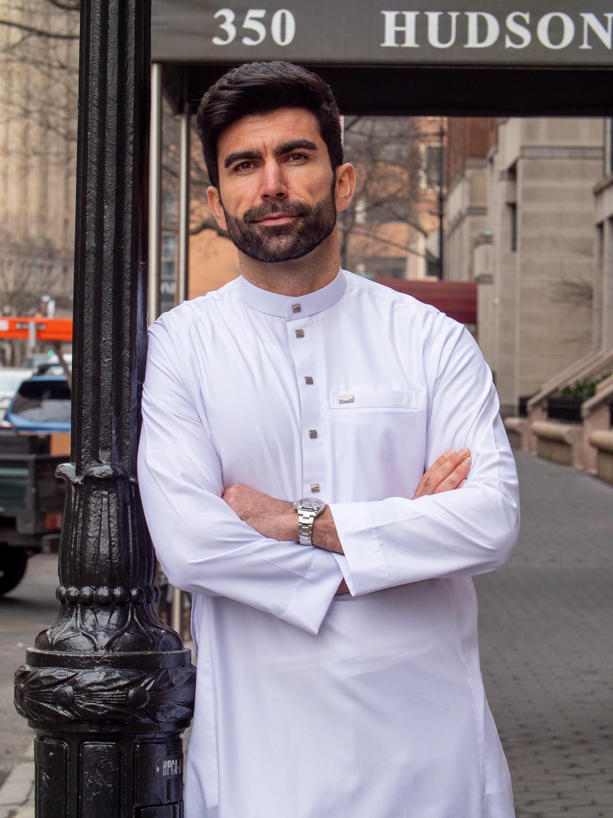 Burdaclothing Adult Thobe 110D/E White (Father & Son)