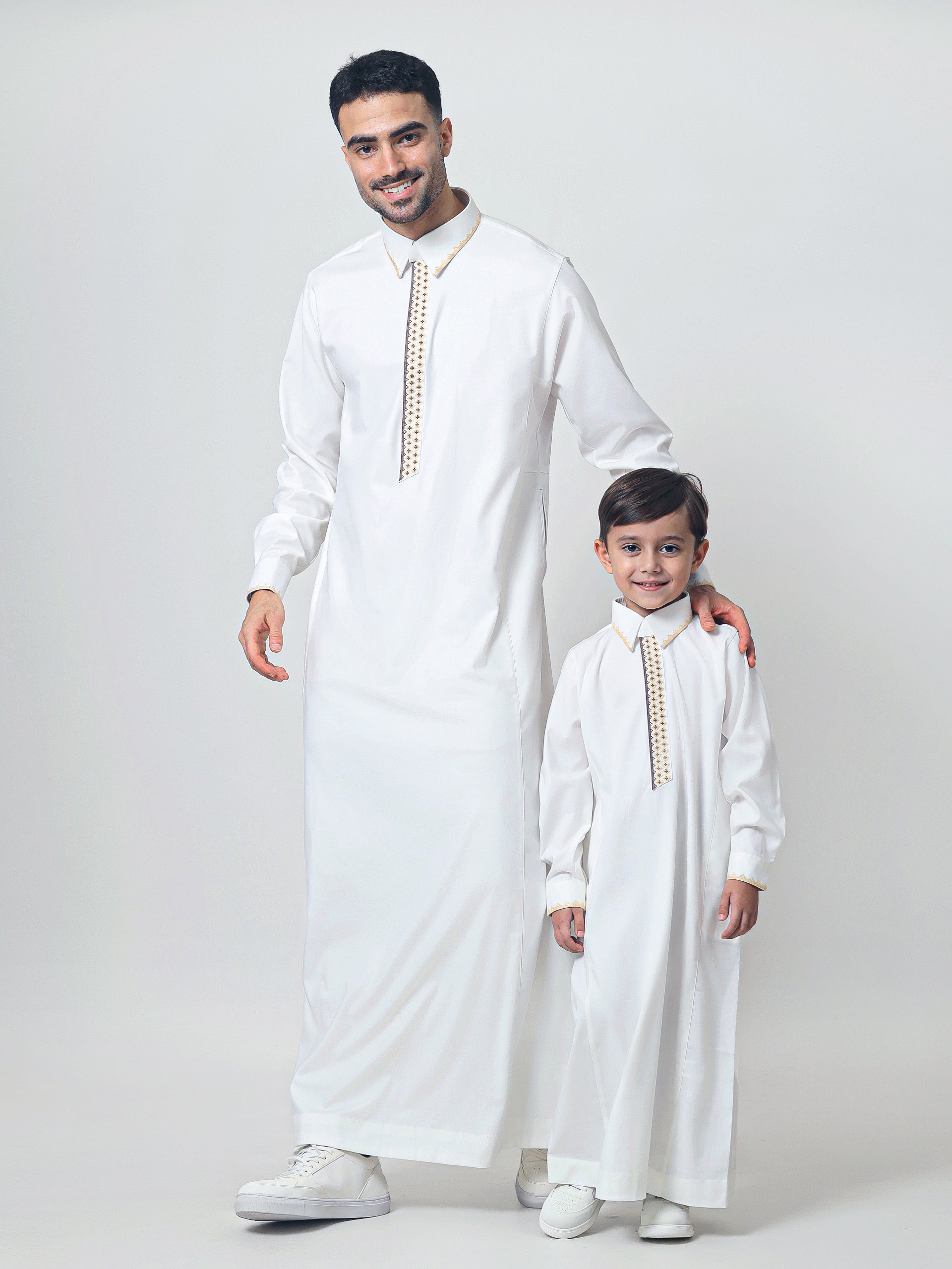 Adult Thobe 302 Off White by Burdaclothing