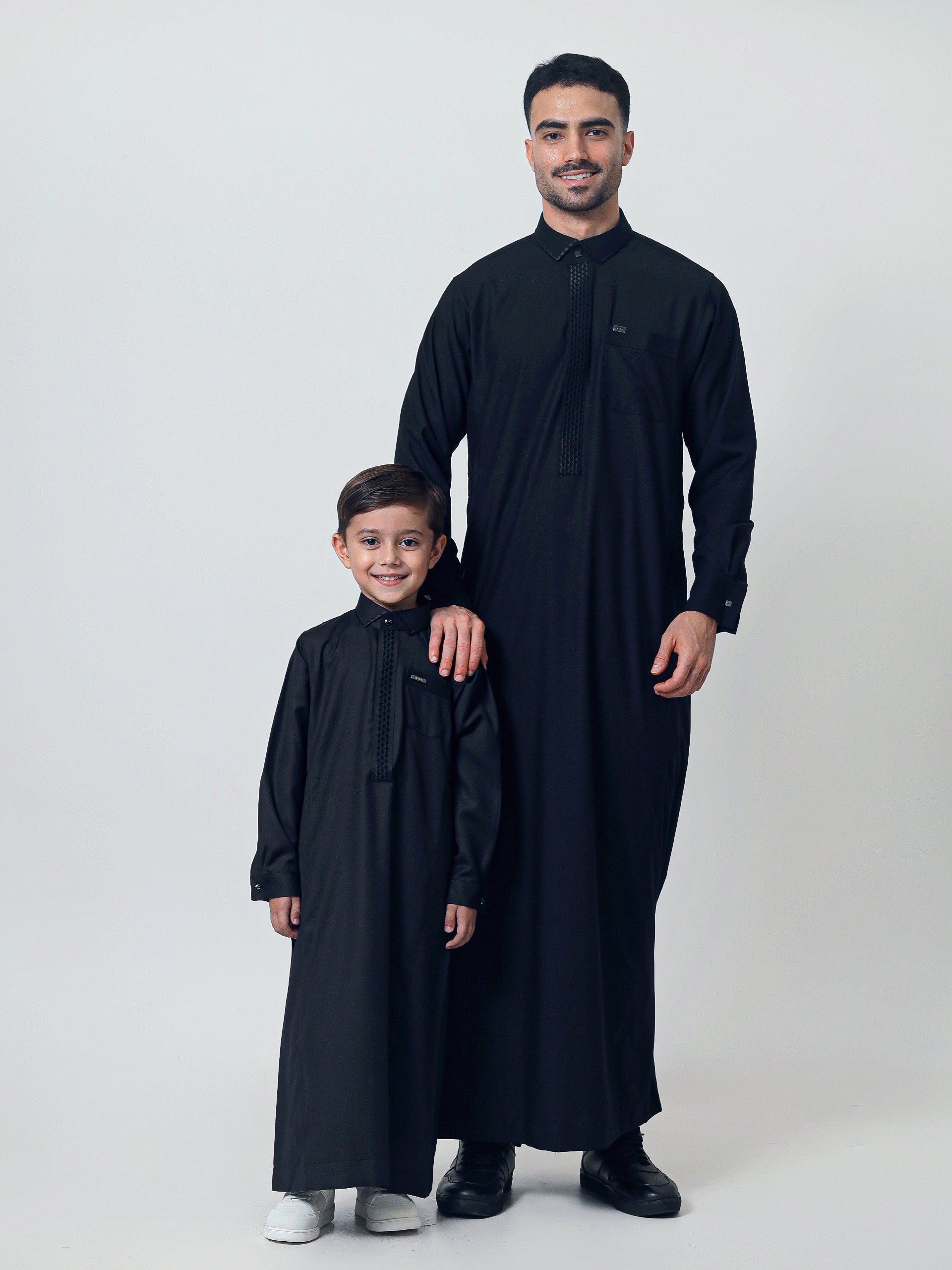 Adult Thobe 307 Black by Burdaclothing