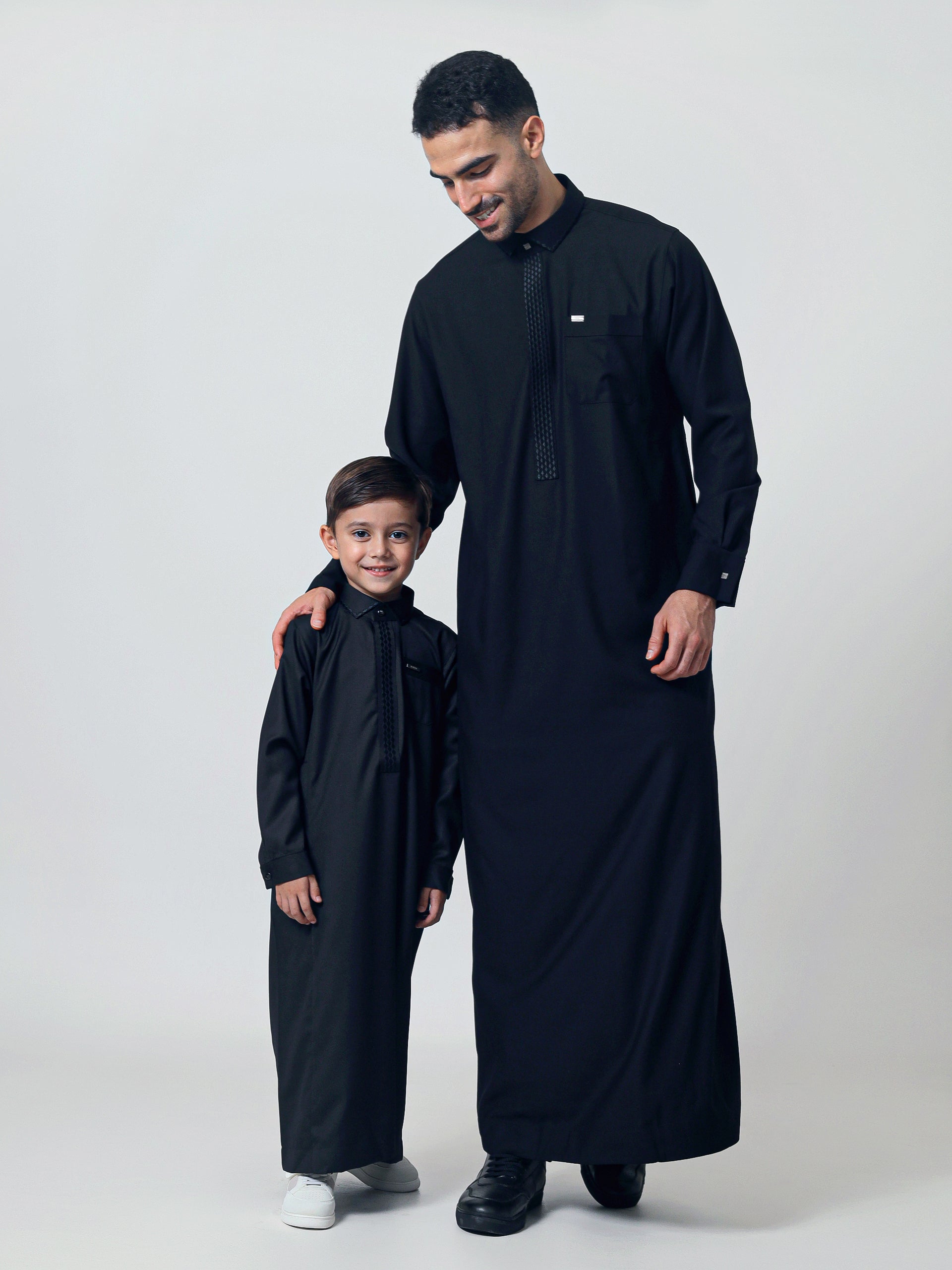 Adult Thobe 307 Black by Burdaclothing