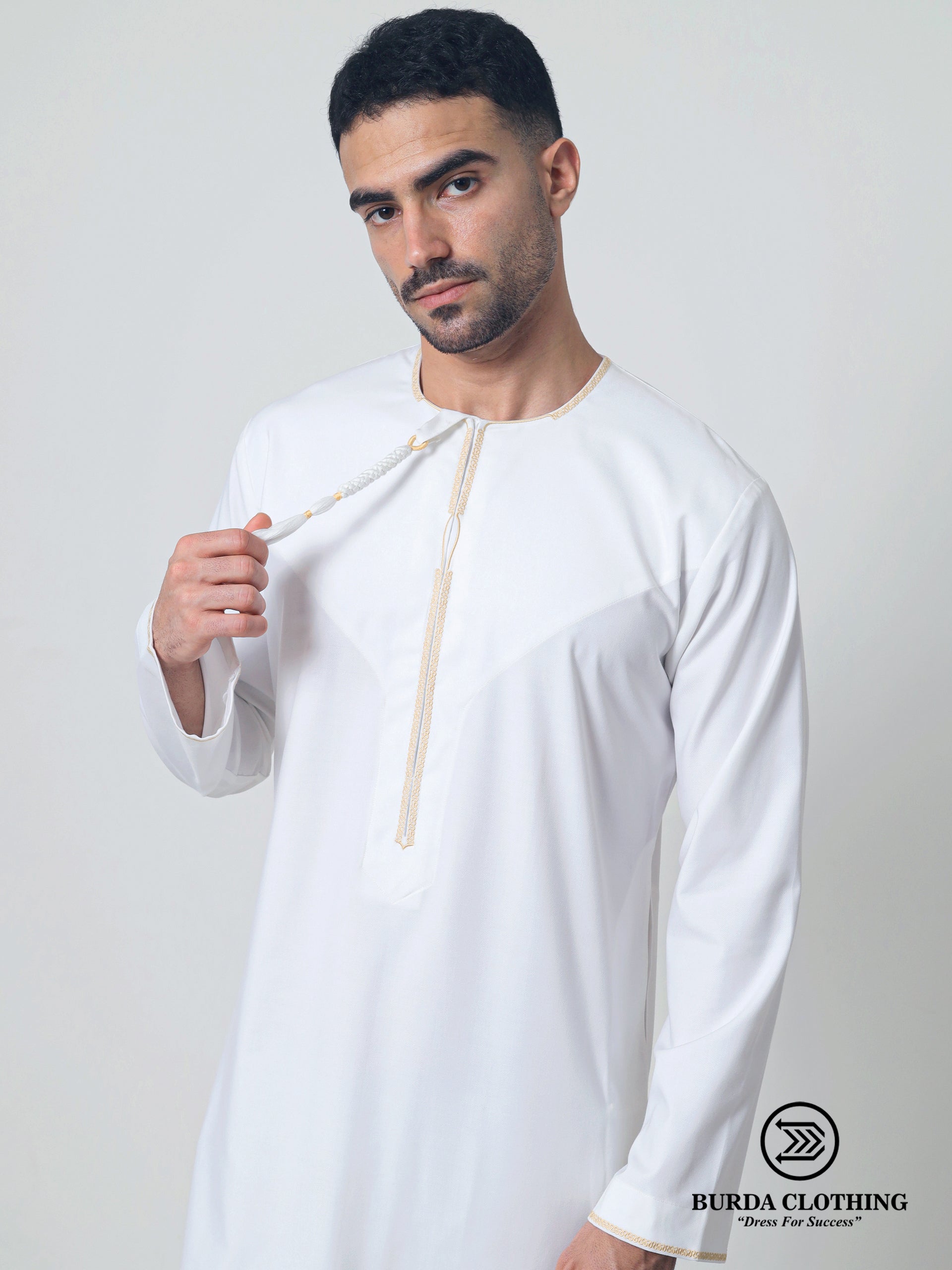 Adult Thobe 310 White by Burdaclothing