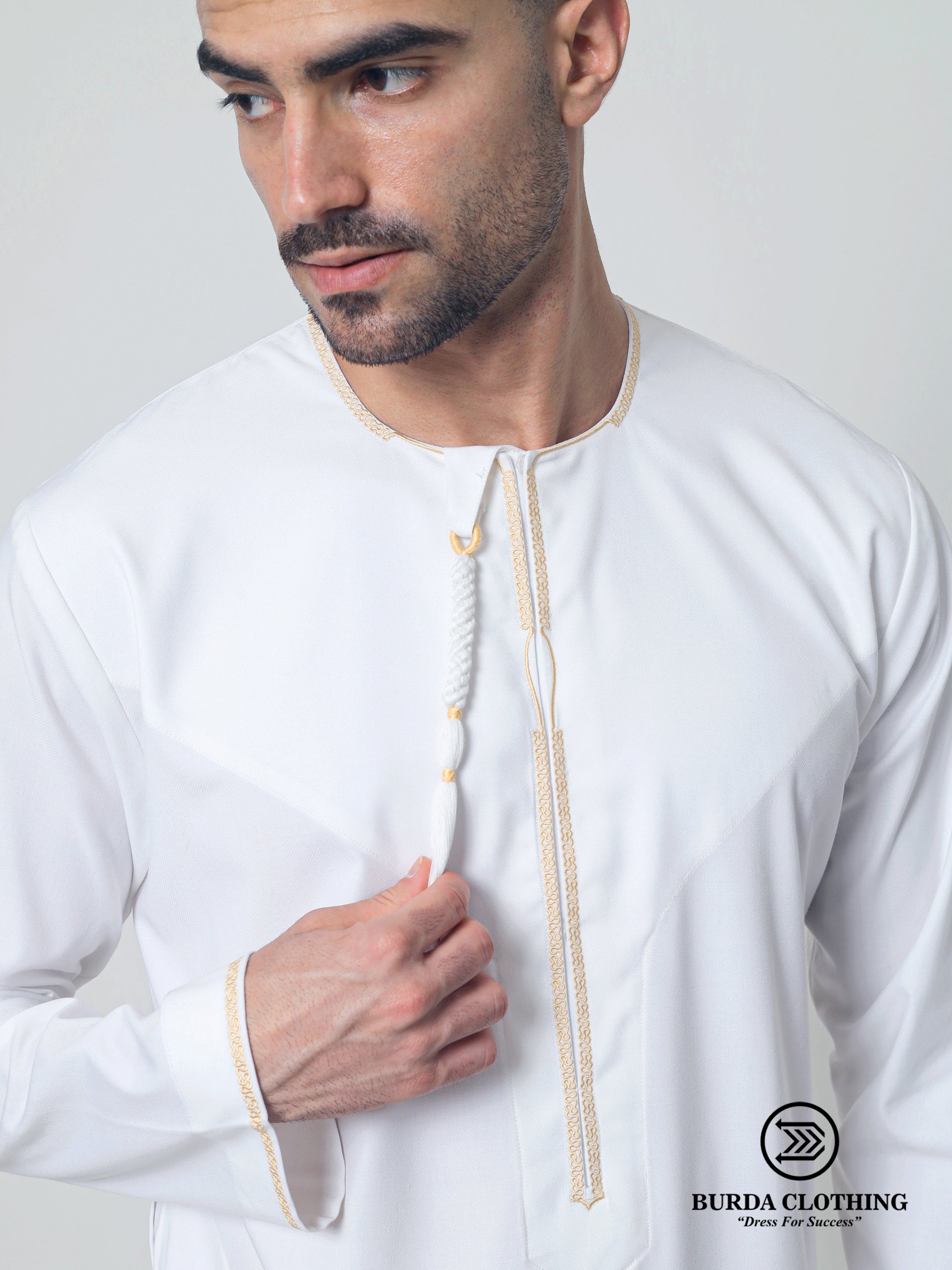 Adult Thobe 310 White by Burdaclothing