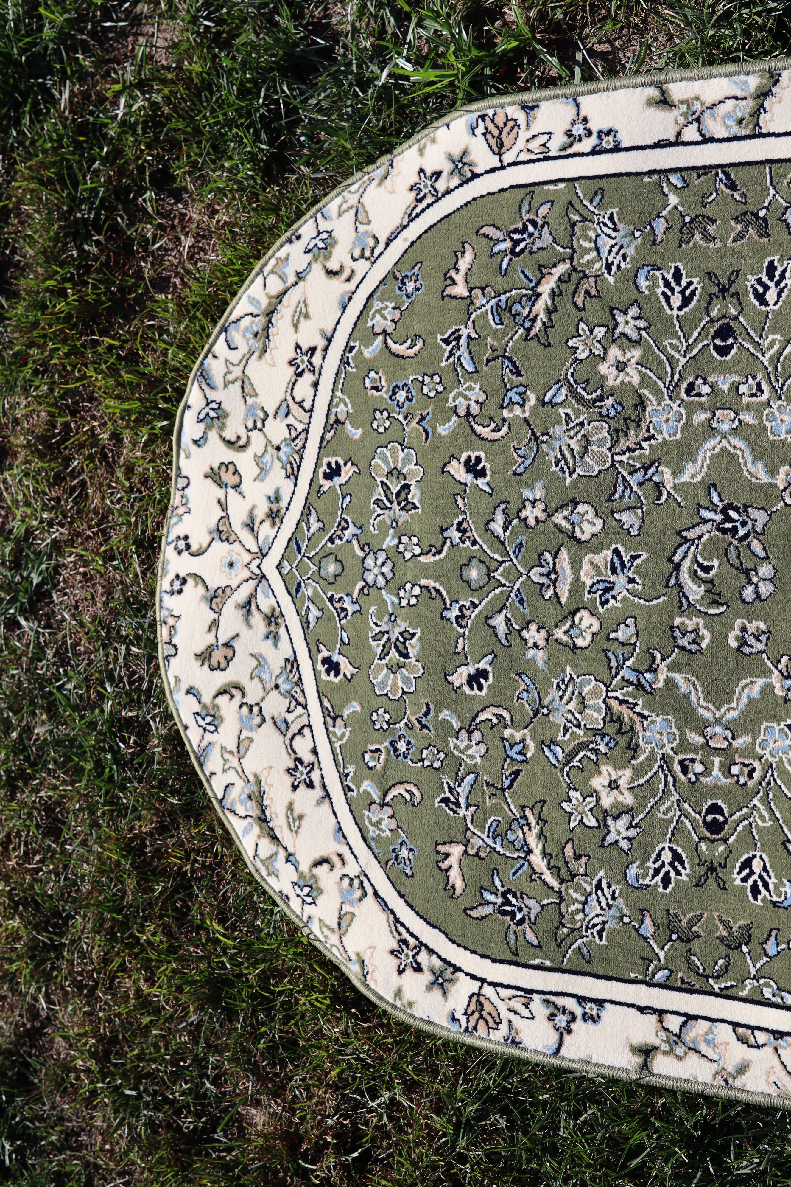 Medina Curved Carpet 0346-Green by Burdaclothing