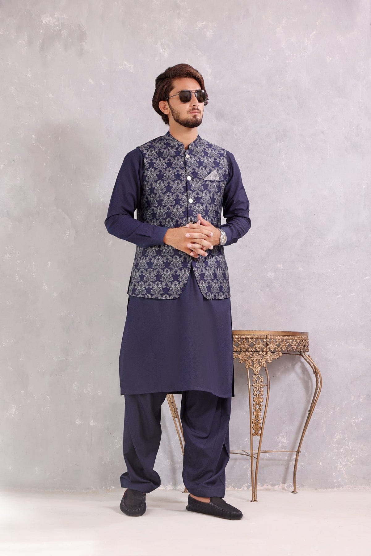 Burdaclothing Men's Waistcoat- Classy Leaf