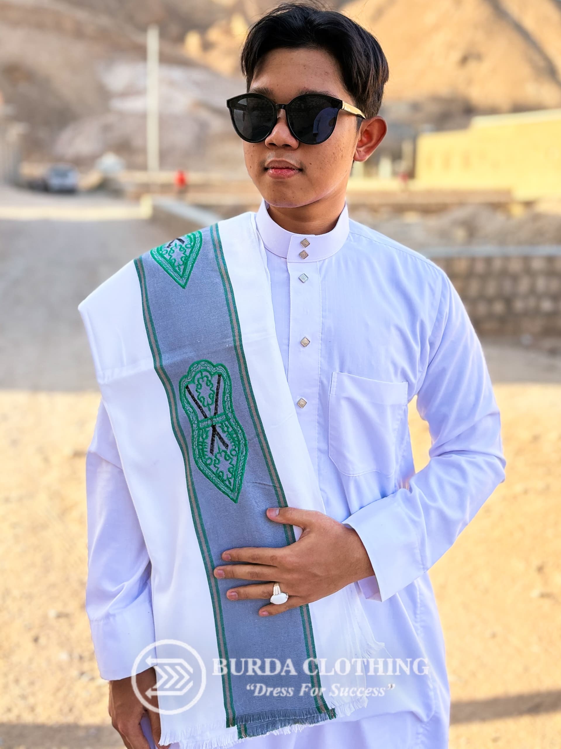 Yemeni Shawls by Burdaclothing