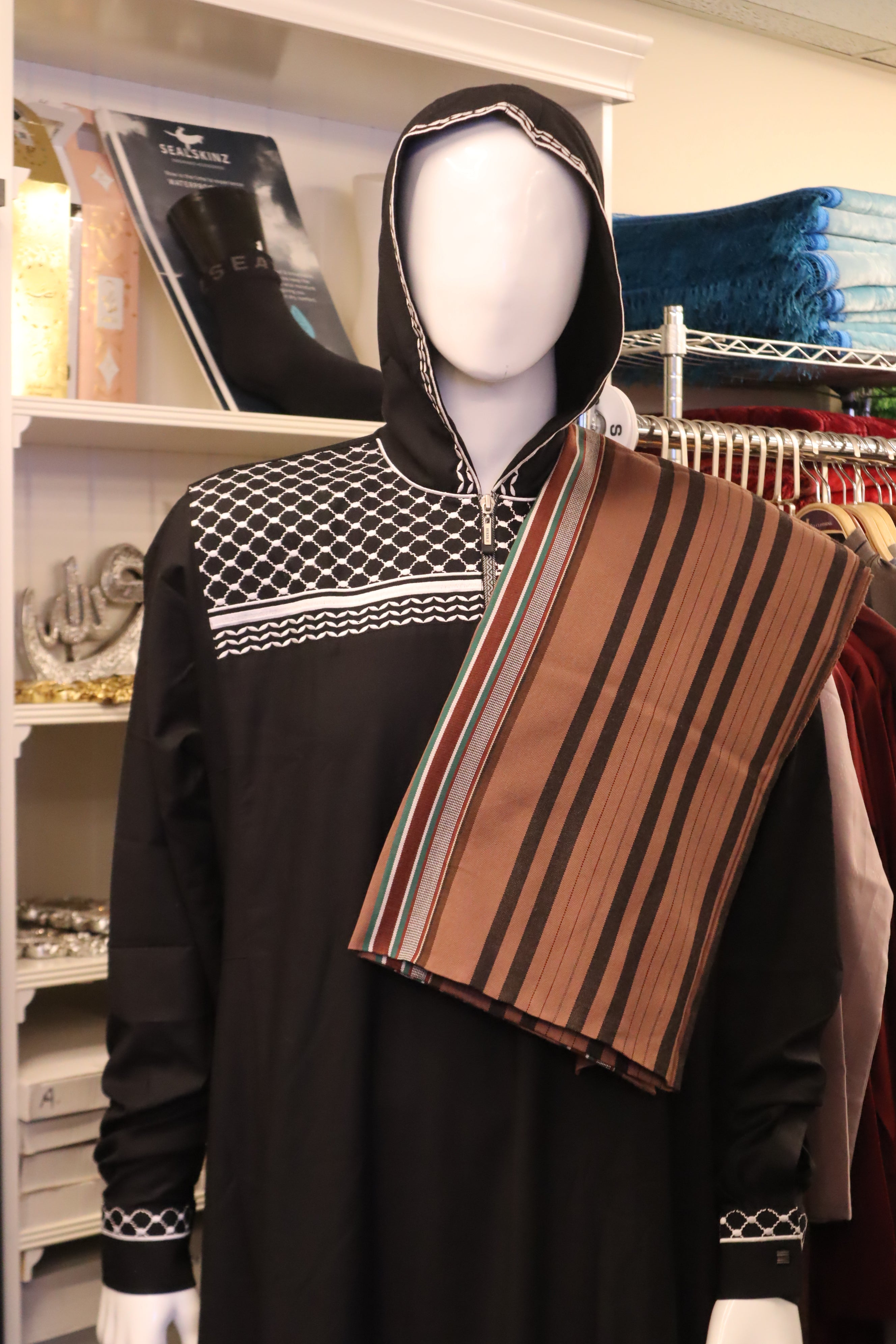 Yemeni Shawls by Burdaclothing