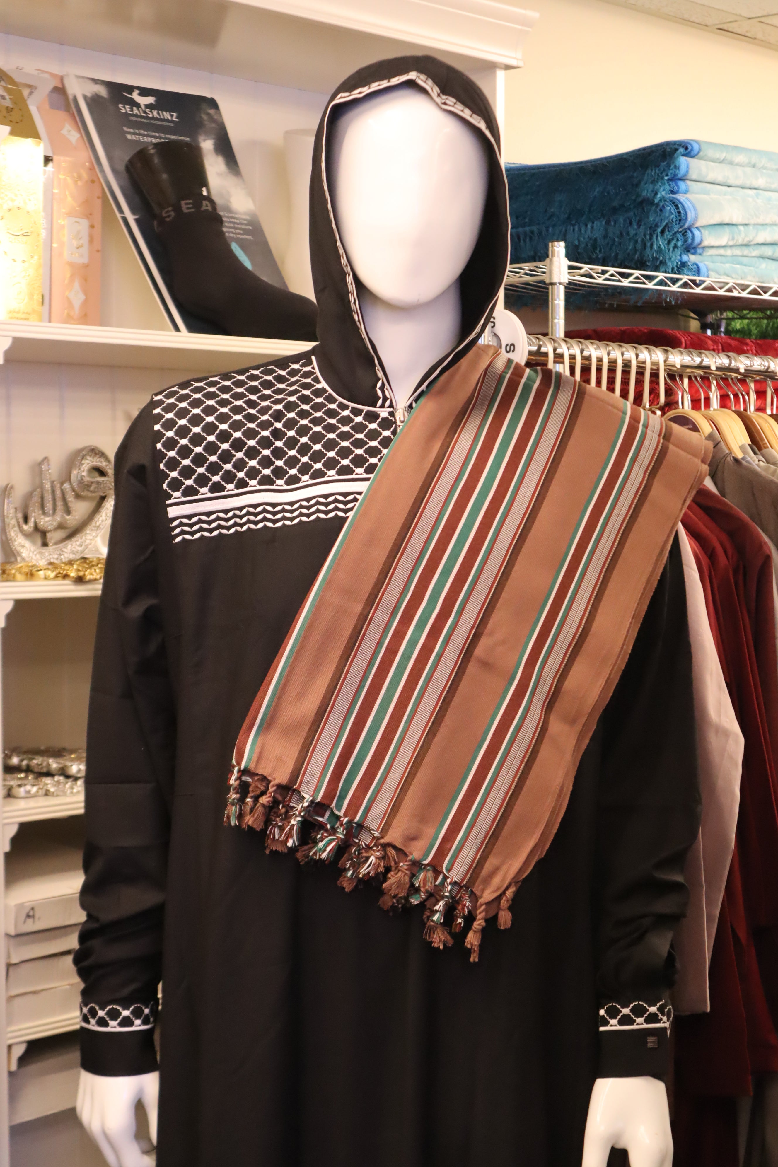 Yemeni Shawls by Burdaclothing